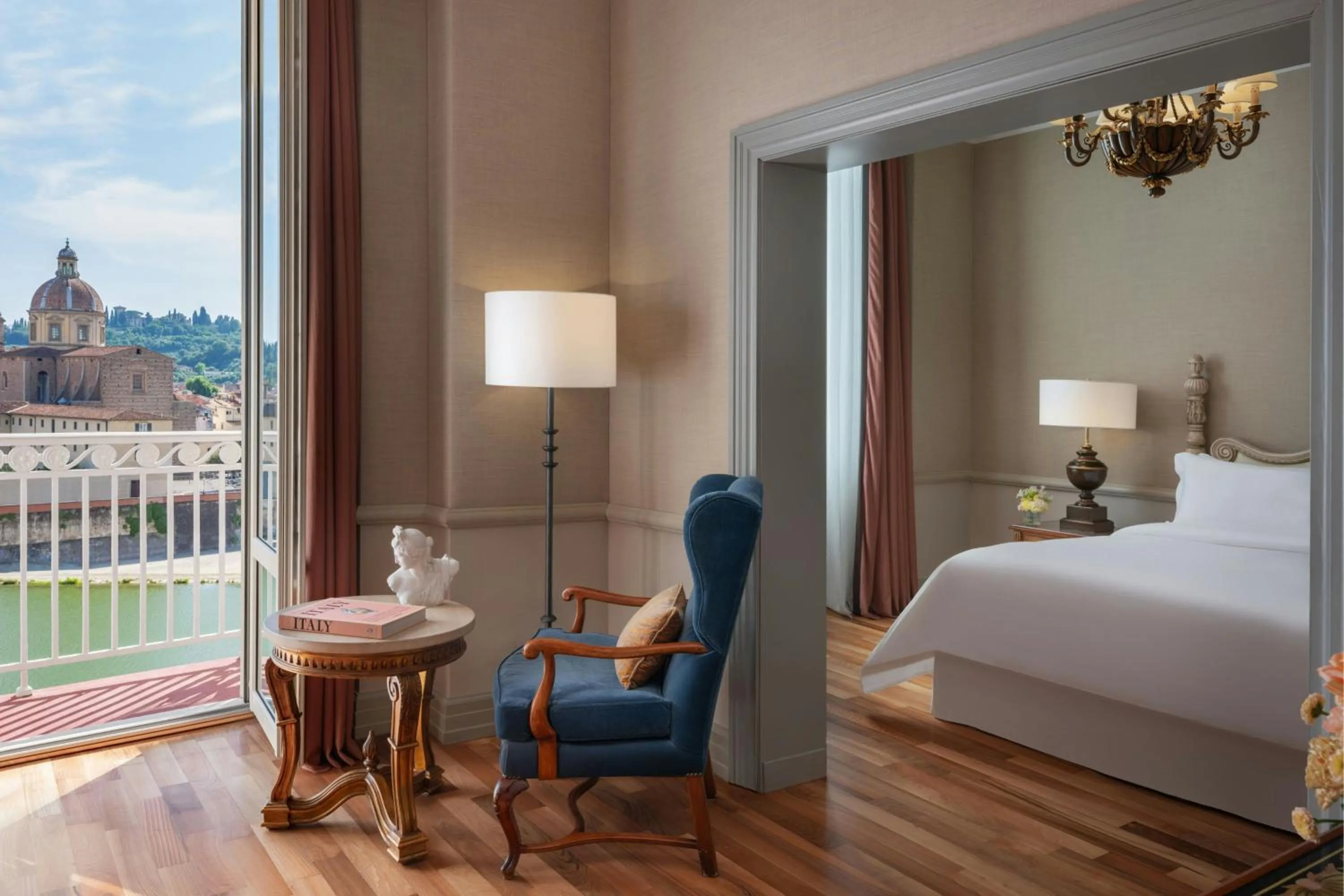 Photo of the whole room, Bed in The Excelsior, a Luxury Collection Hotel, Florence