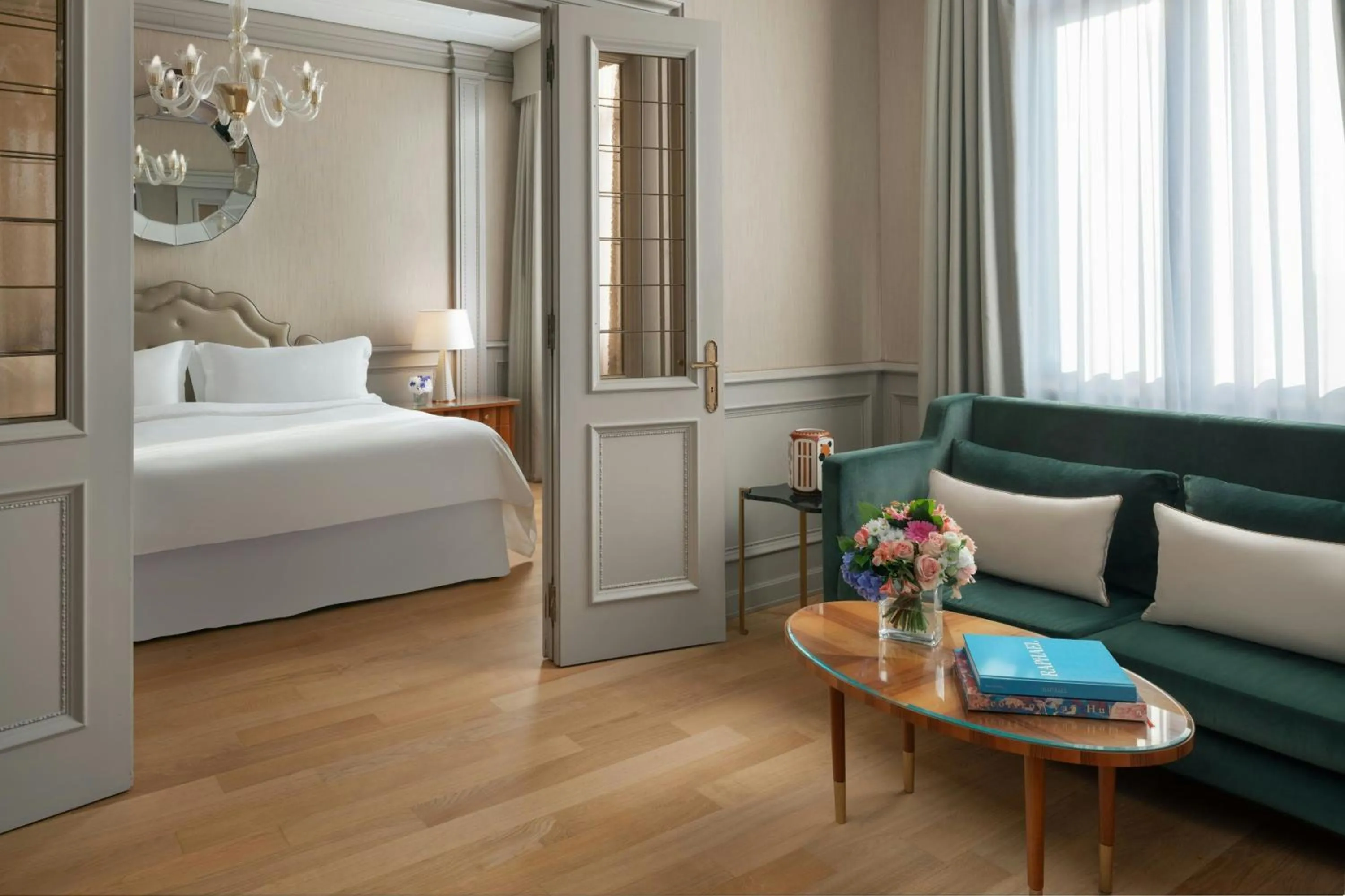 Photo of the whole room, Bed in The Excelsior, a Luxury Collection Hotel, Florence