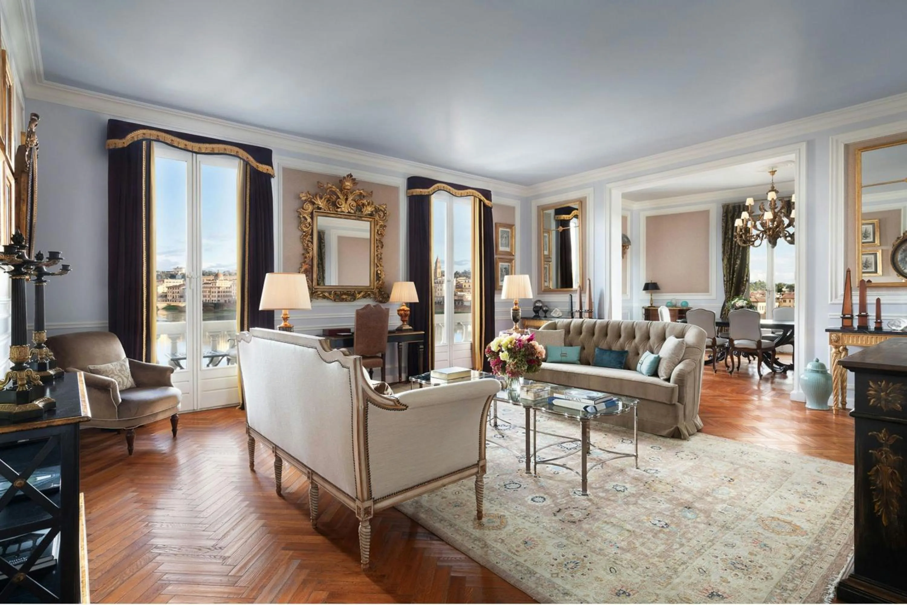 Living room in The St. Regis Florence