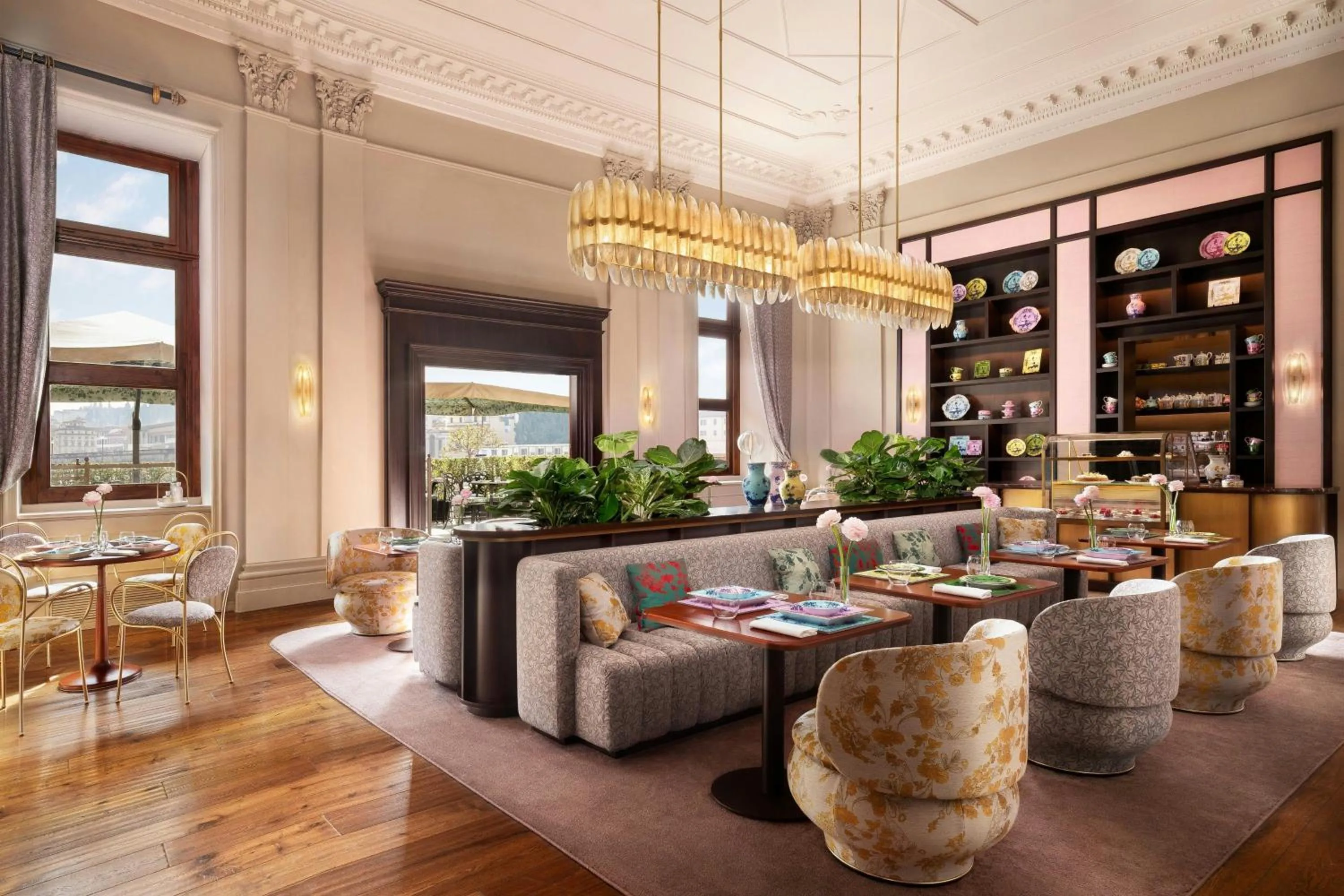 Restaurant/places to eat in The St. Regis Florence