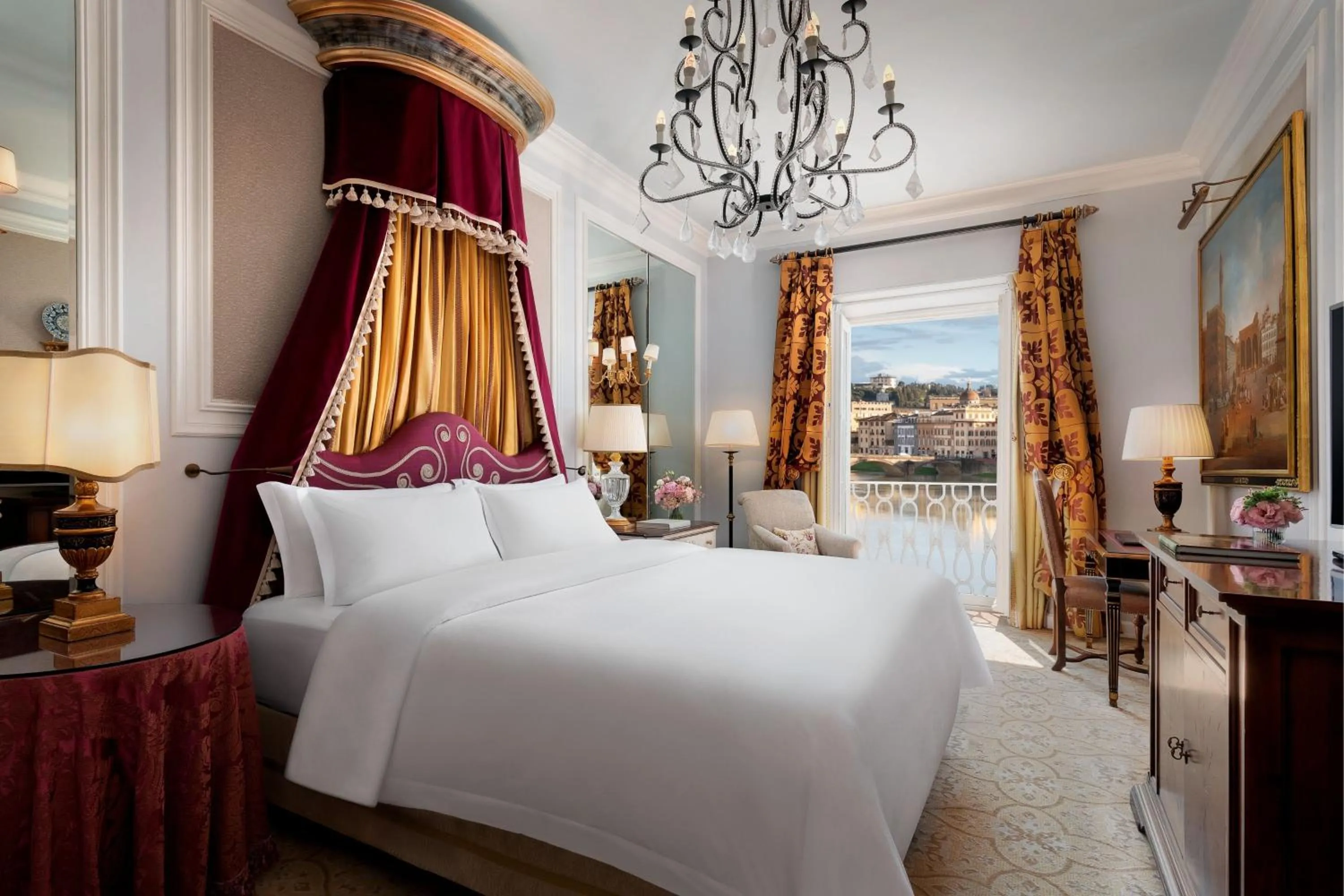 Bedroom, Bed in The St. Regis Florence