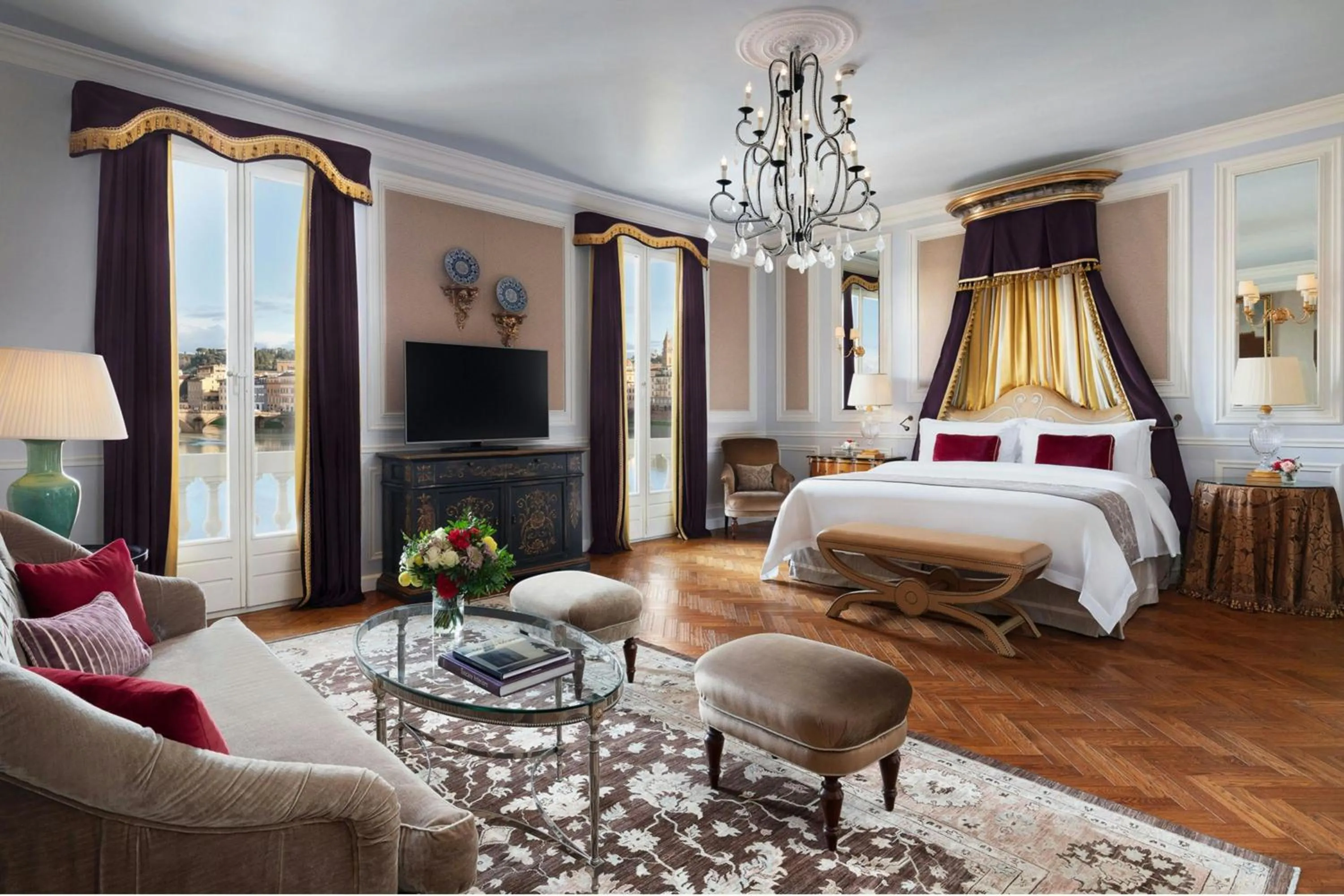 Bedroom, Bed in The St. Regis Florence