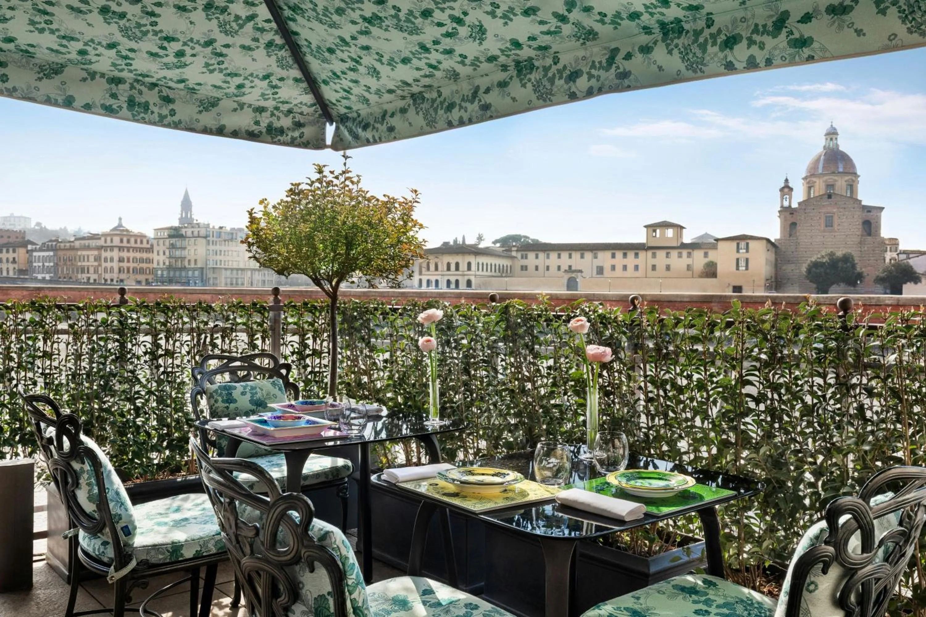 Restaurant/places to eat in The St. Regis Florence