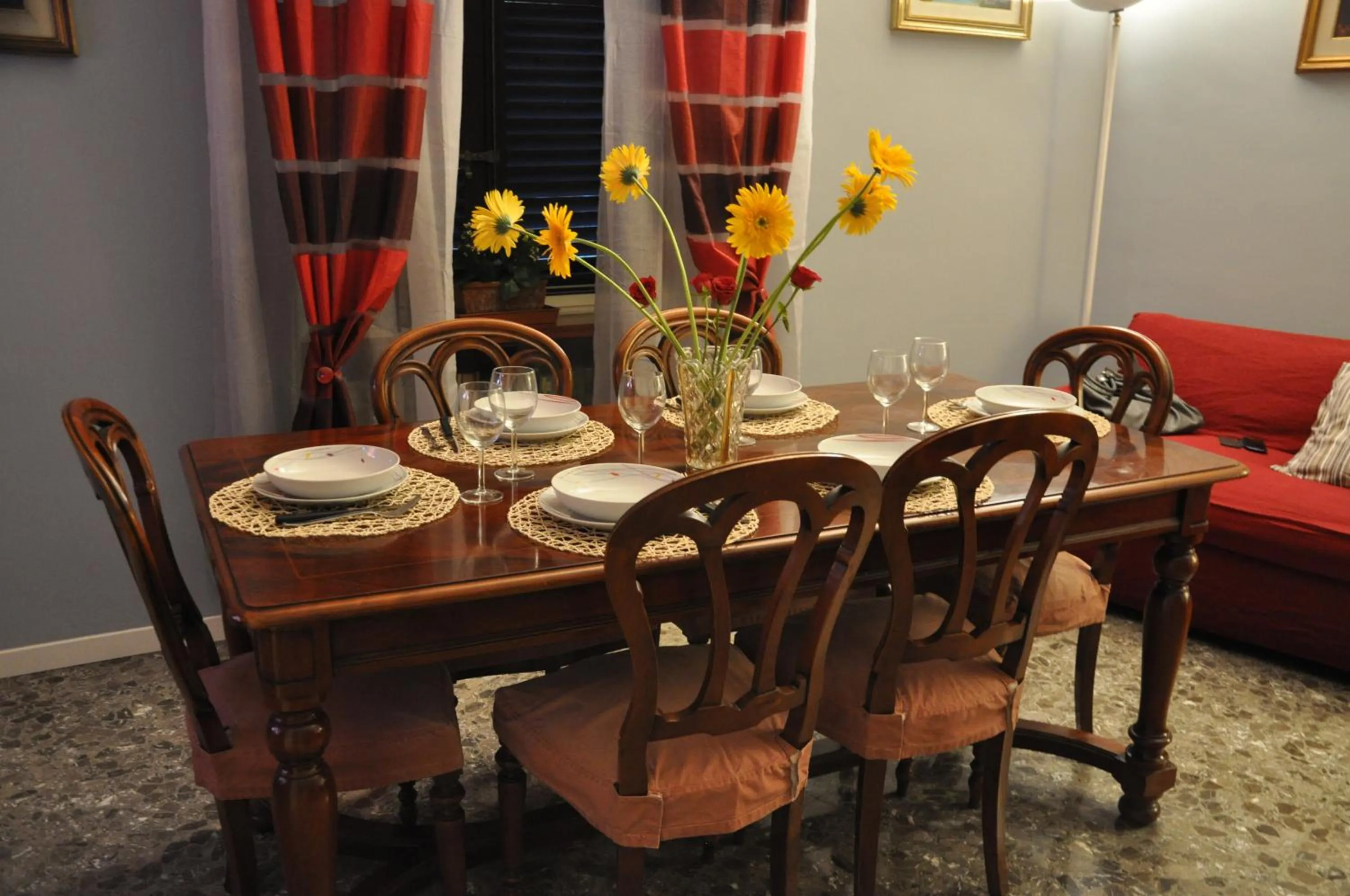 Lunch in Maflava apartment