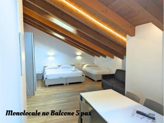 Photo of the whole room, Bed in Superior Beach Aparthotel