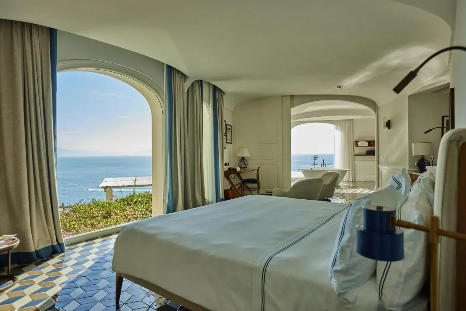 Suite in Borgo Santandrea Suite in Borgo Santandrea