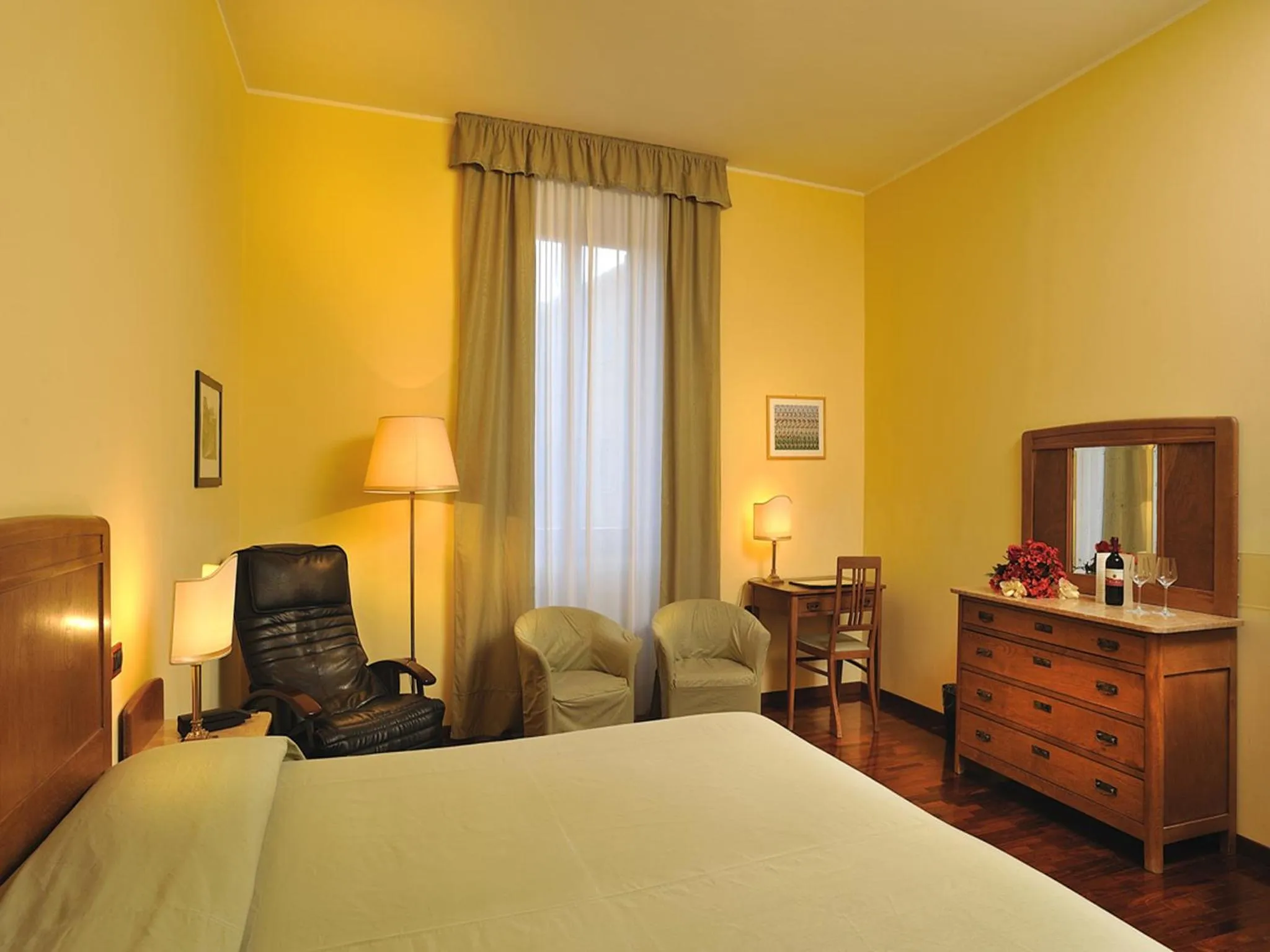 Photo of the whole room, Bed in Albergo San Domenico