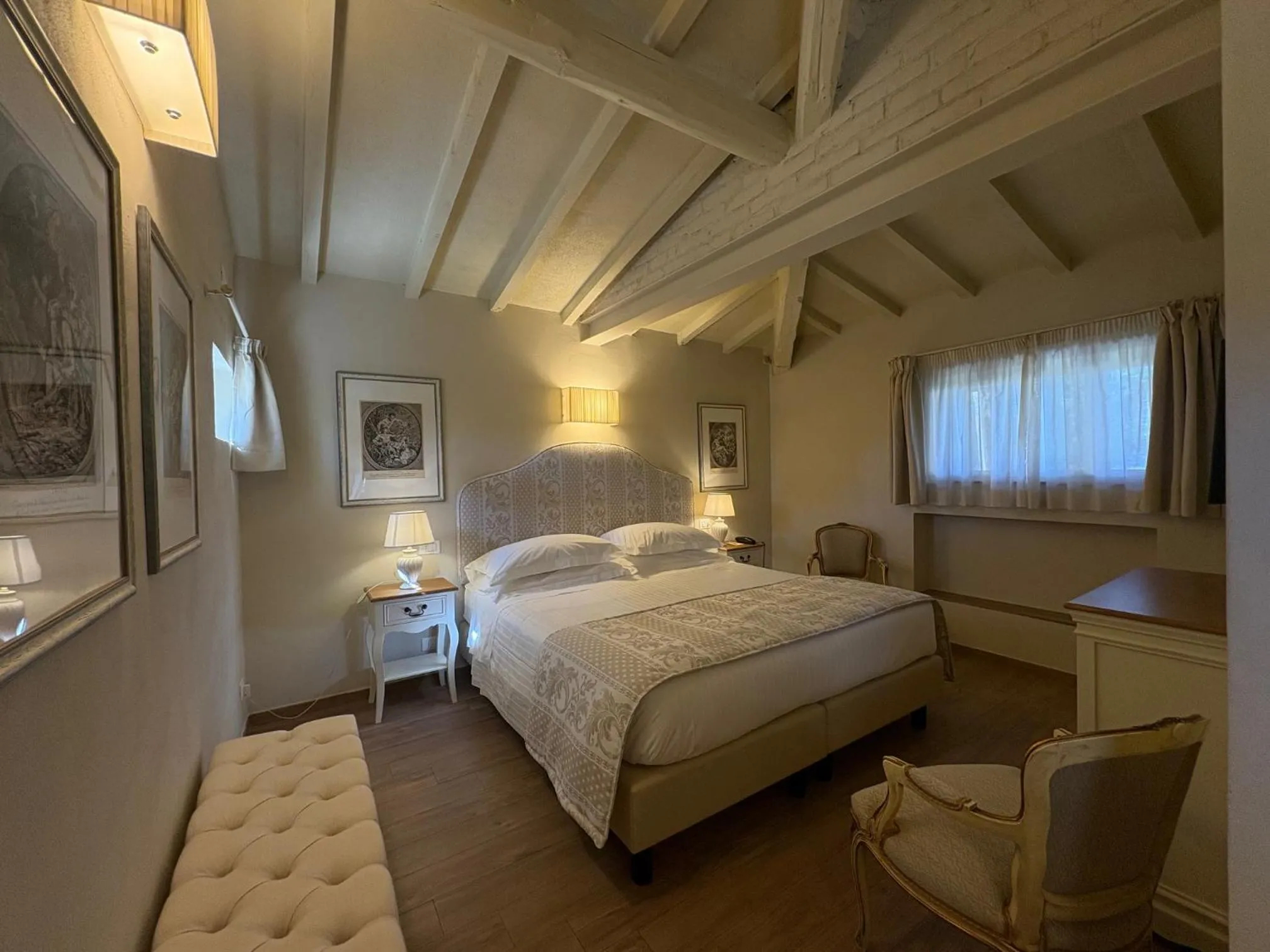 Bedroom, Bed in Park Palace Hotel