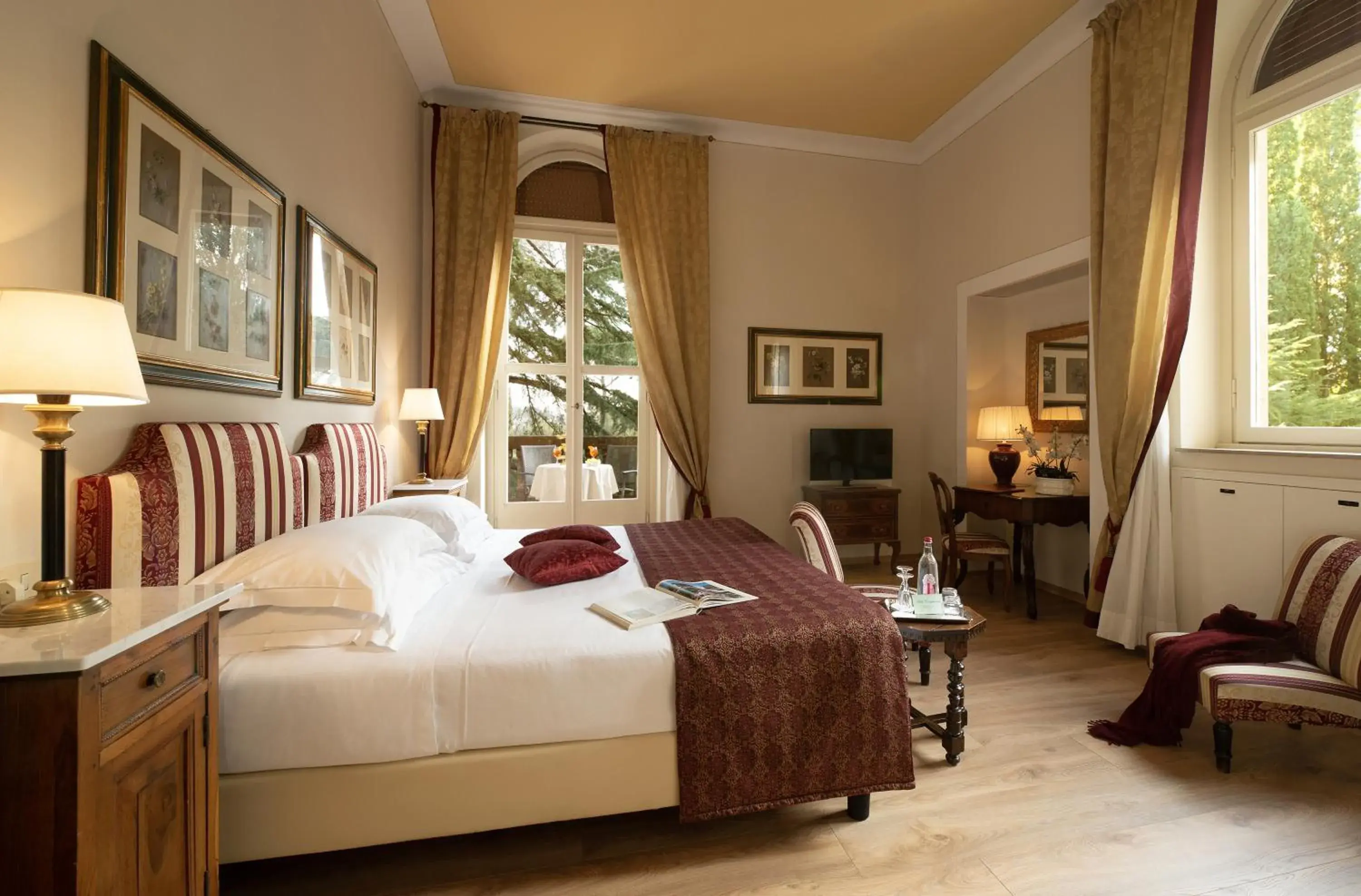 Deluxe Double or Twin Room with Balcony in Park Palace Hotel Deluxe Double or Twin Room with Balcony in Park Palace Hotel