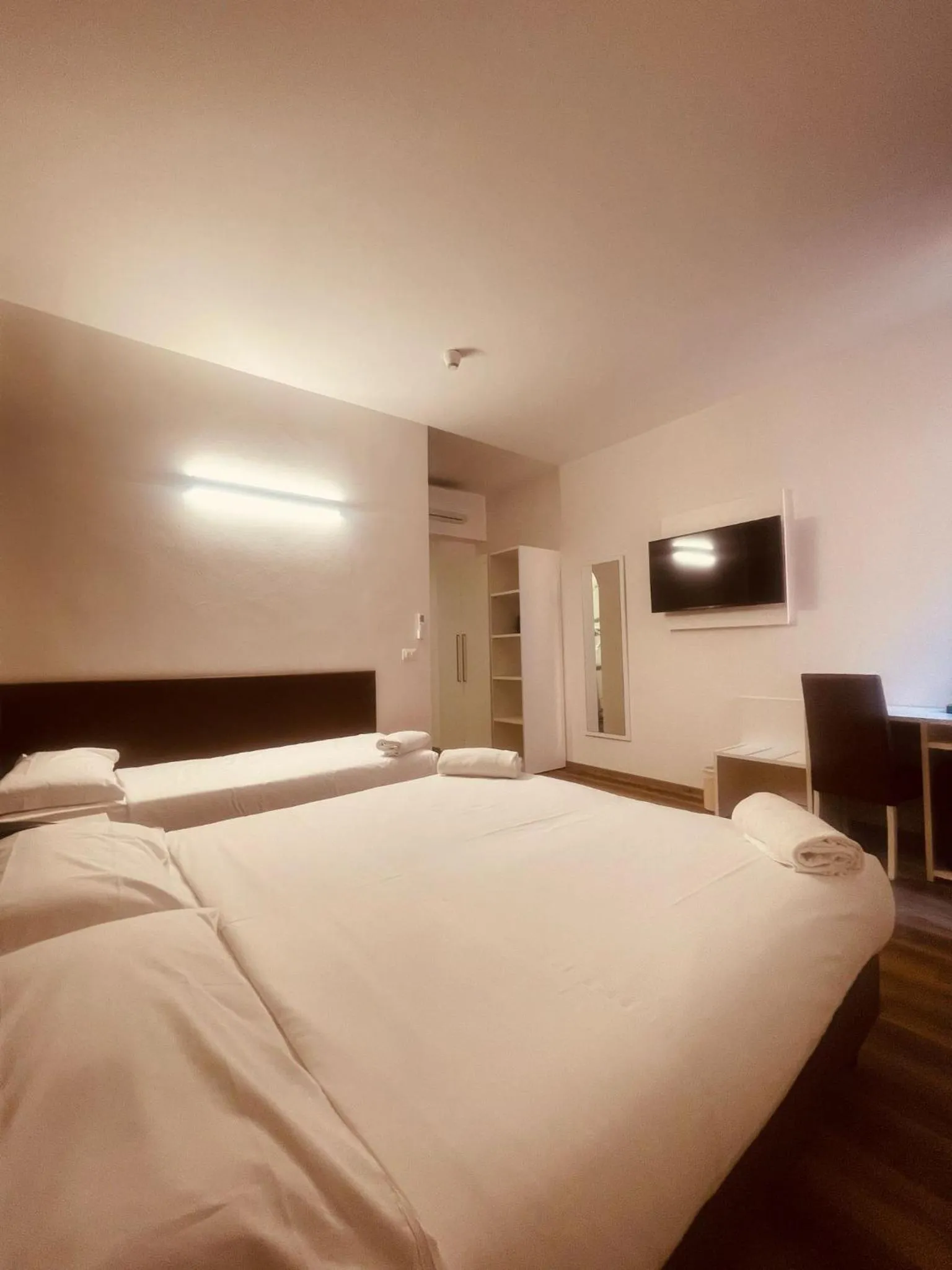 Photo of the whole room, Bed in Hotel Holiday- Alla Finestrella