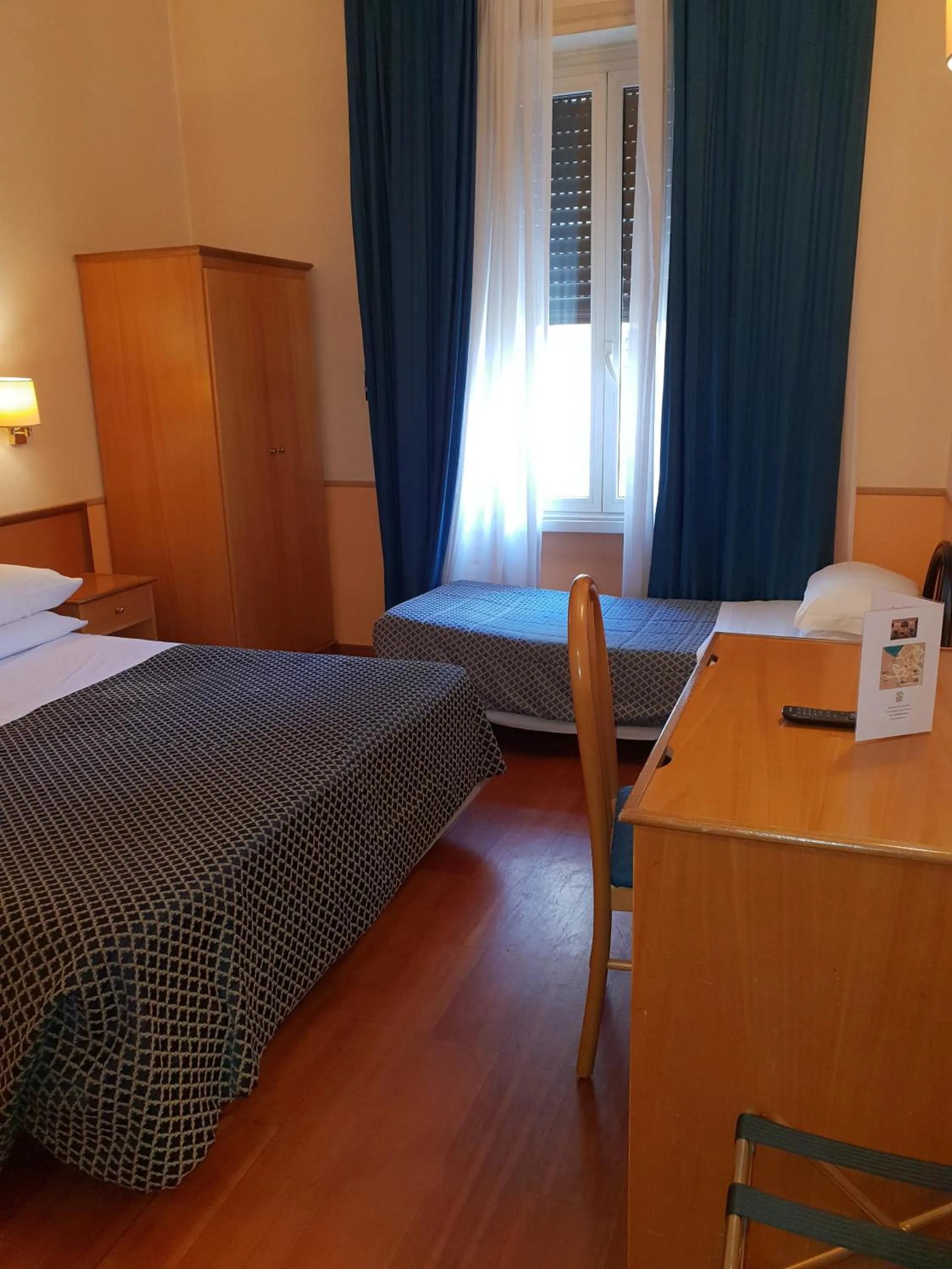 Bedroom, Bed in Hotel Piemonte