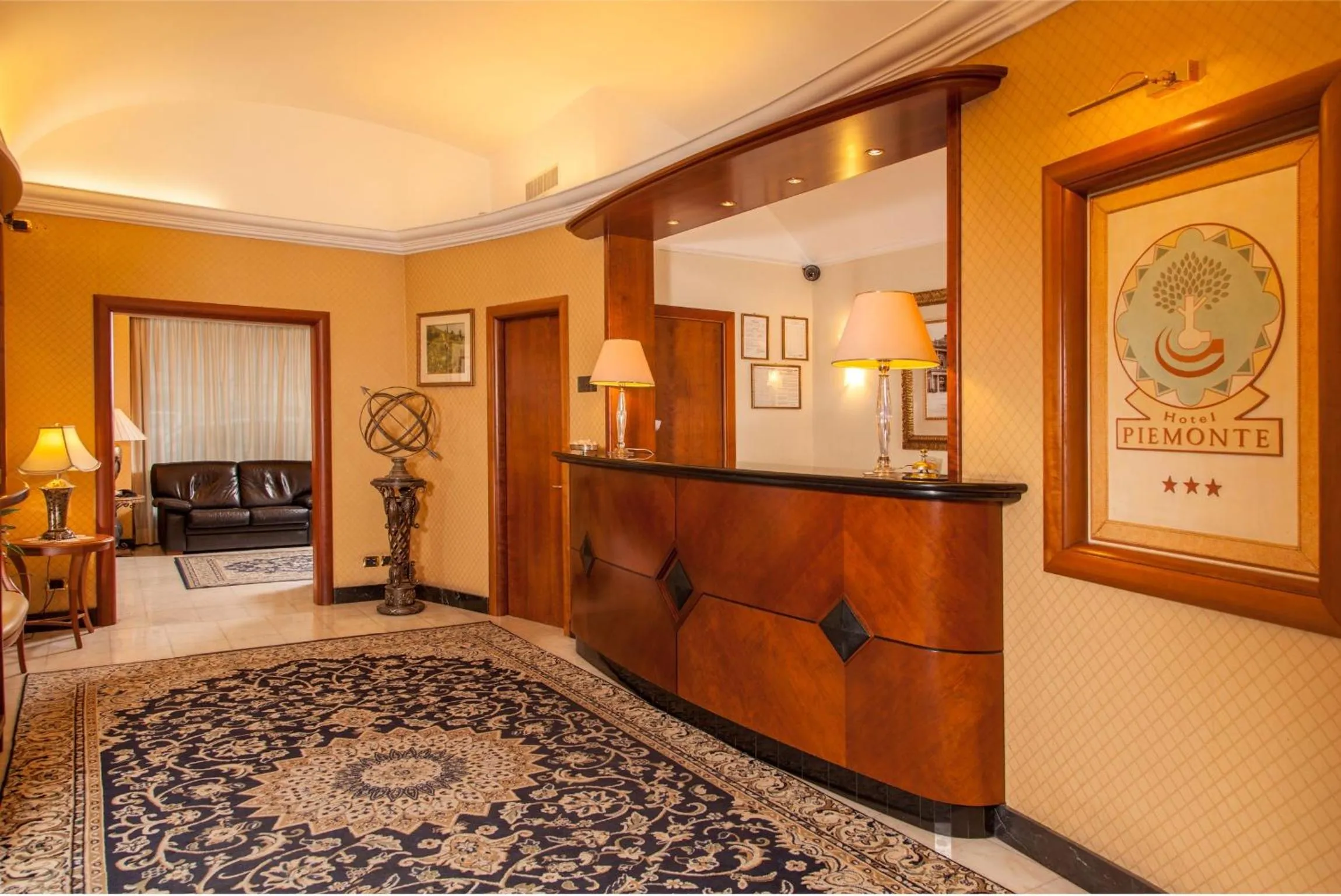 Lobby or reception, Bed in Hotel Piemonte