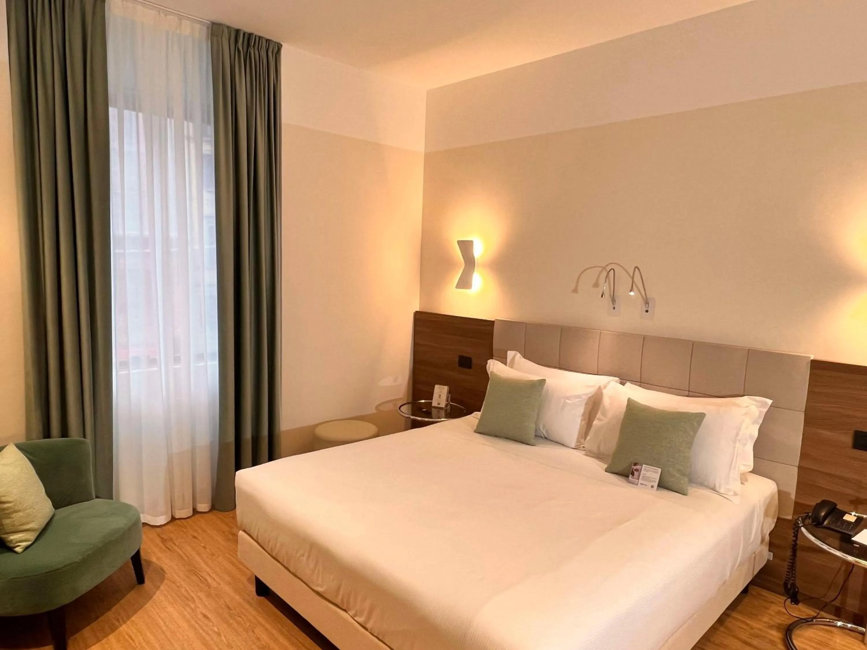 Bedroom, Bed in Best Western Hotel City