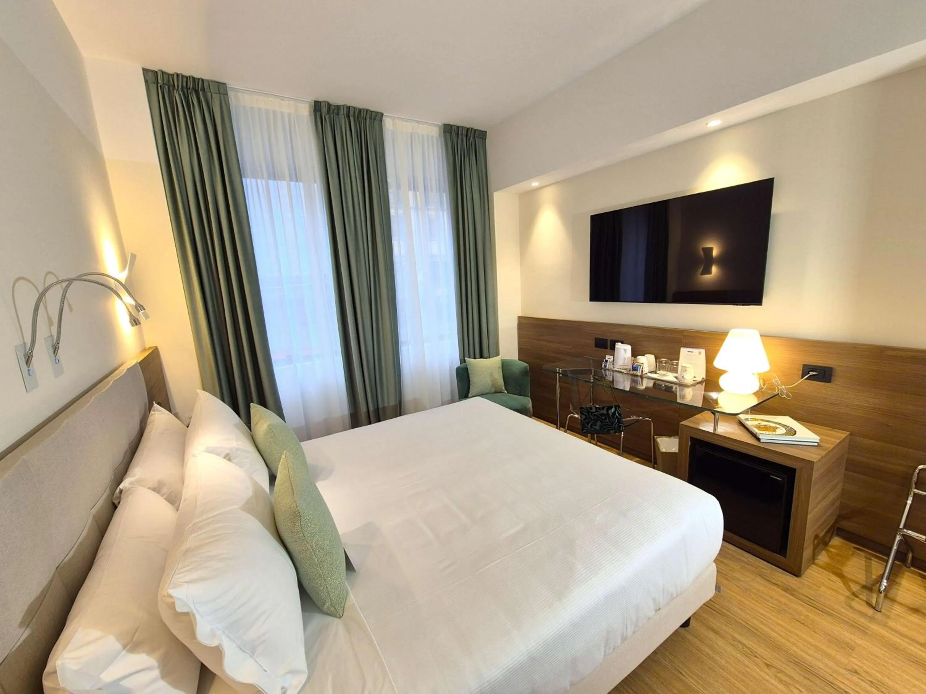 Bedroom, Bed in Best Western Hotel City