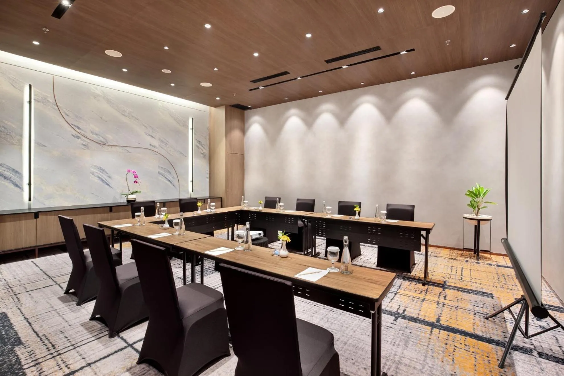 Meeting/conference room in Hotel Aruss Semarang