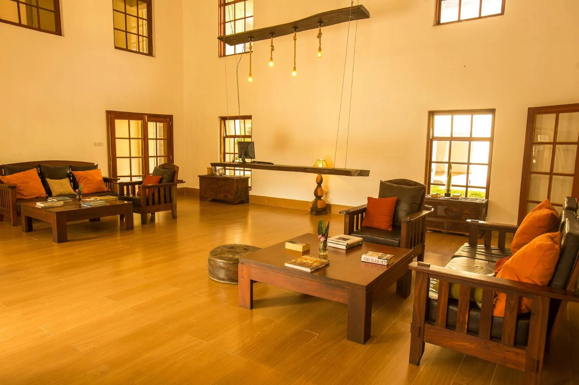 Amani Safari Lodge and Restaurant