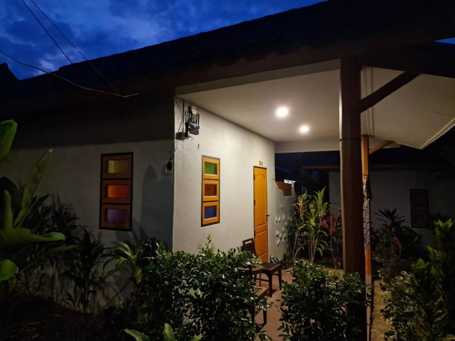 Khaolak Banana Bungalow