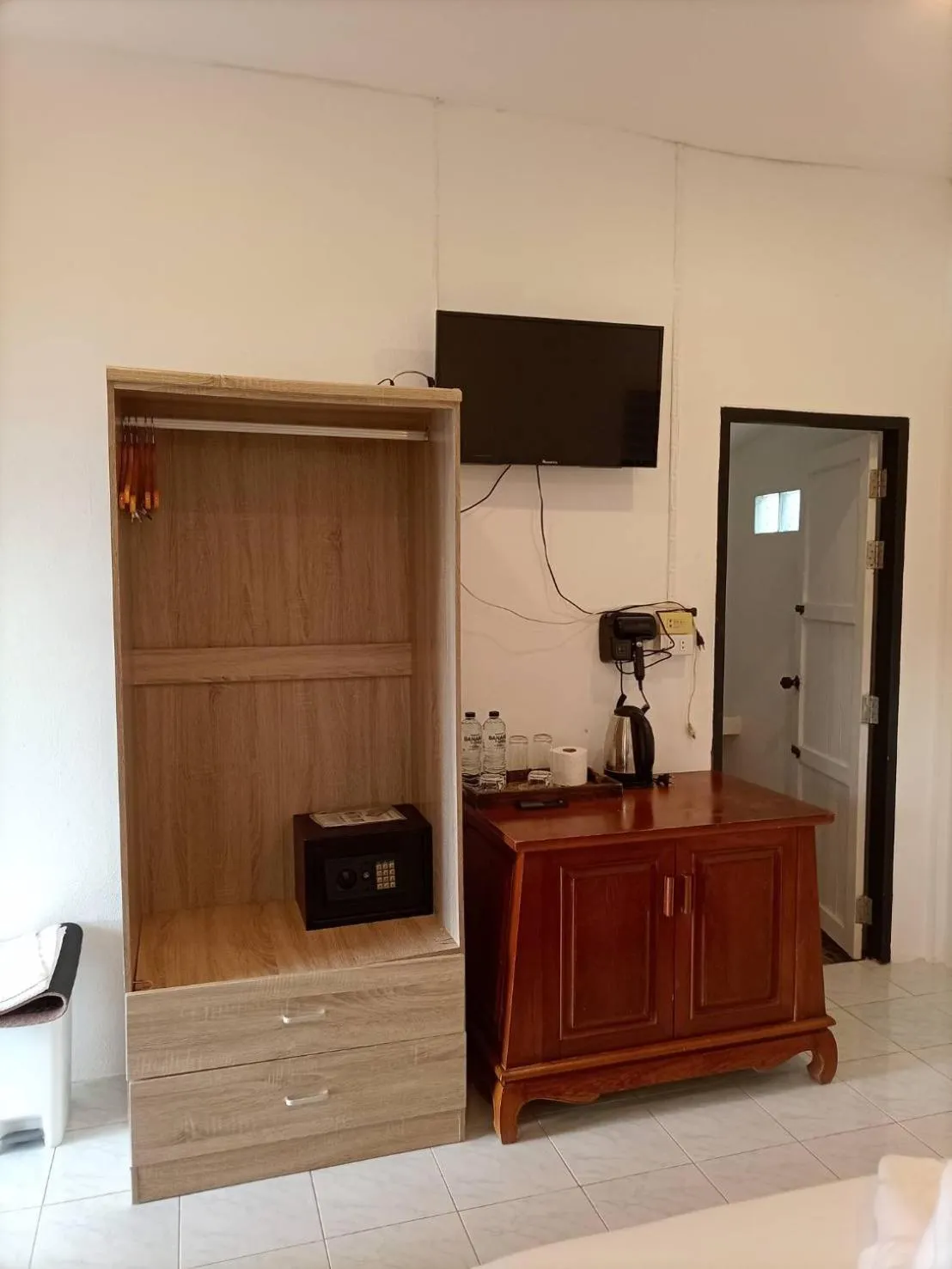 TV and multimedia in Khaolak Banana Bungalow