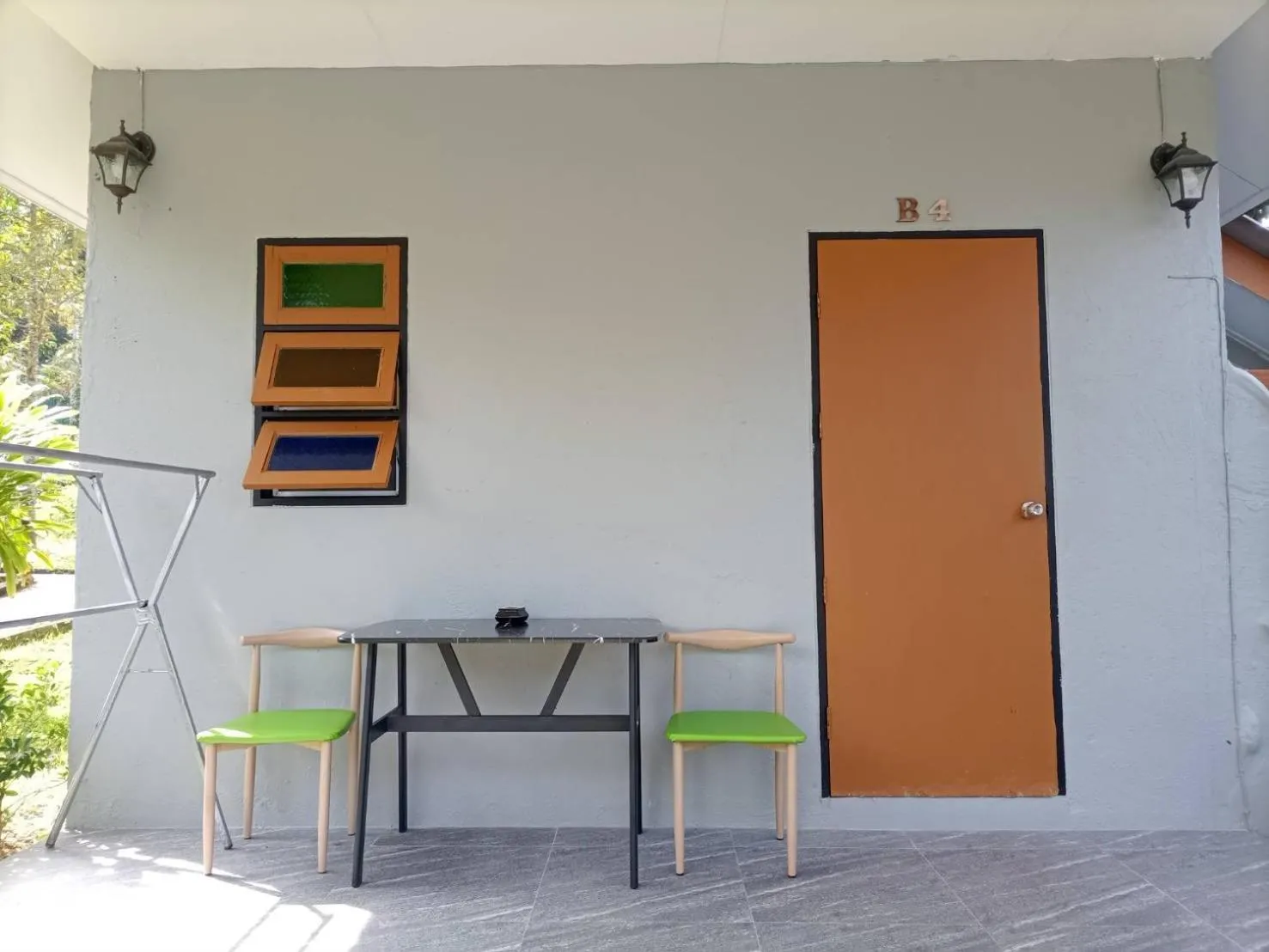 Khaolak Banana Bungalow