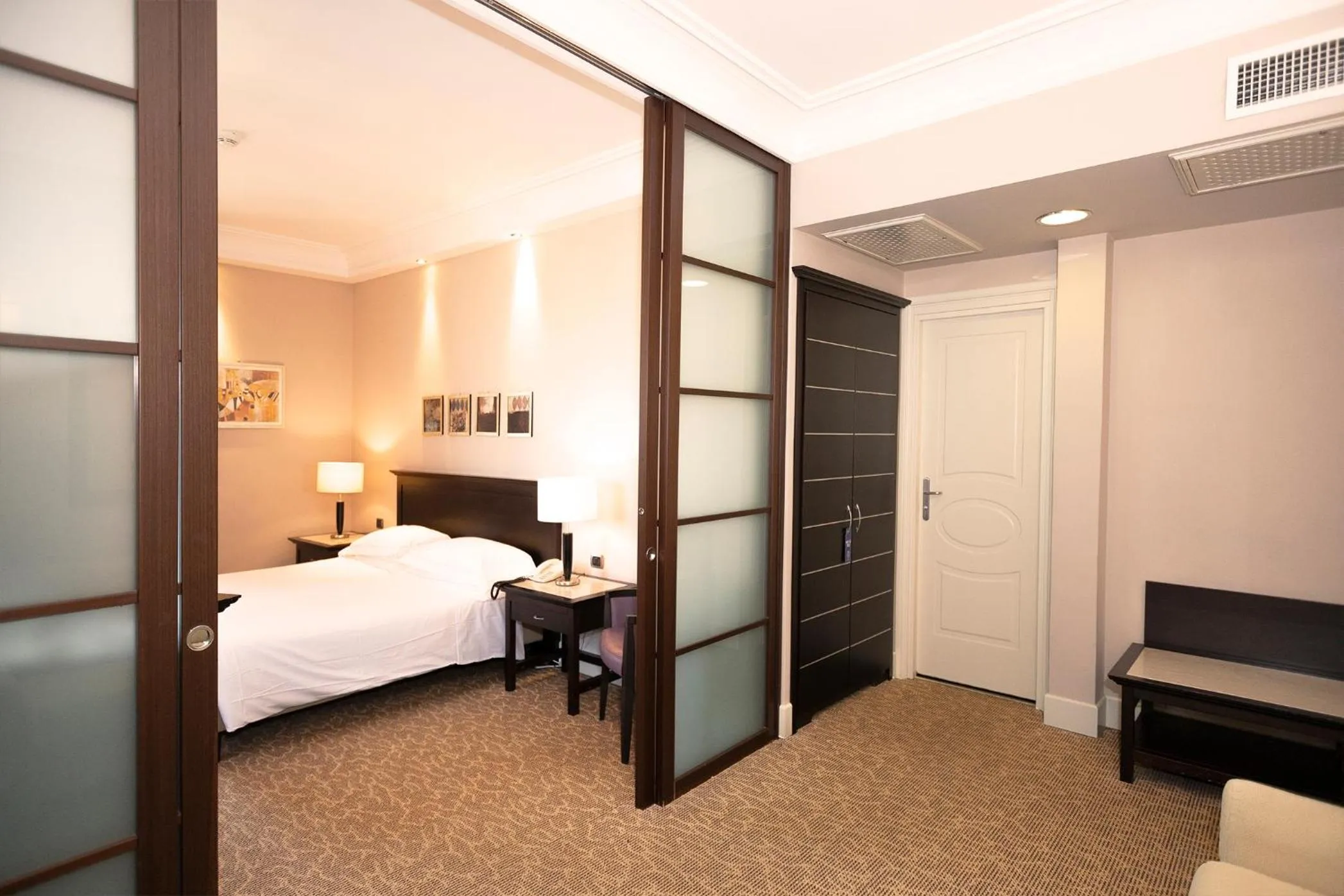 Bed in Hotel Regina Margherita