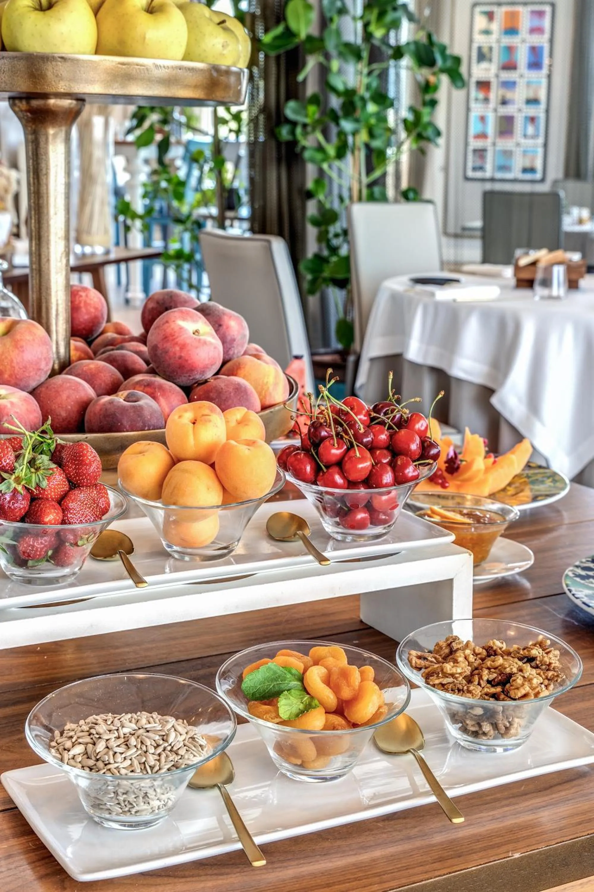 Continental breakfast in Hotel Mediterraneo