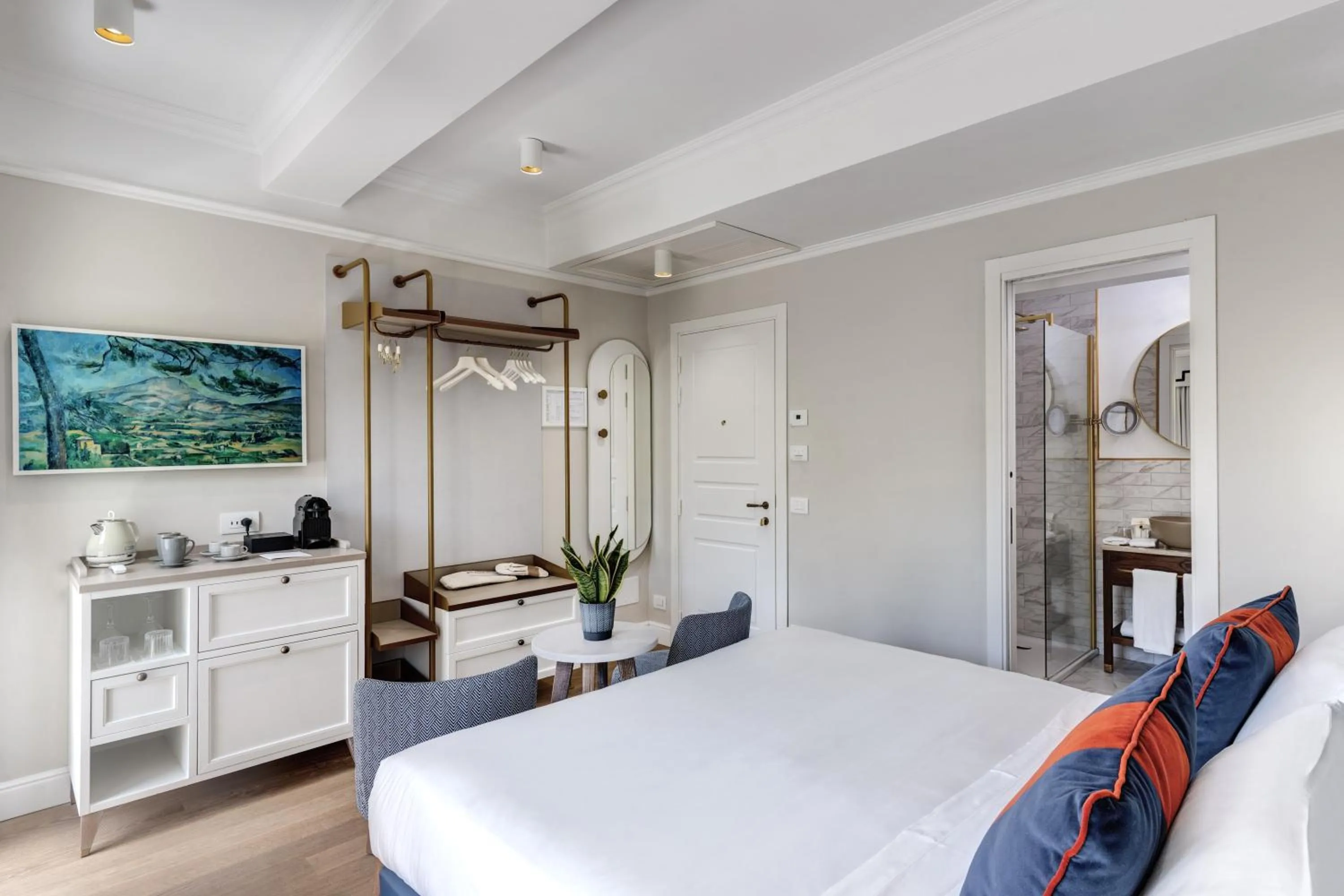 Photo of the whole room, Bed in Hotel Mediterraneo