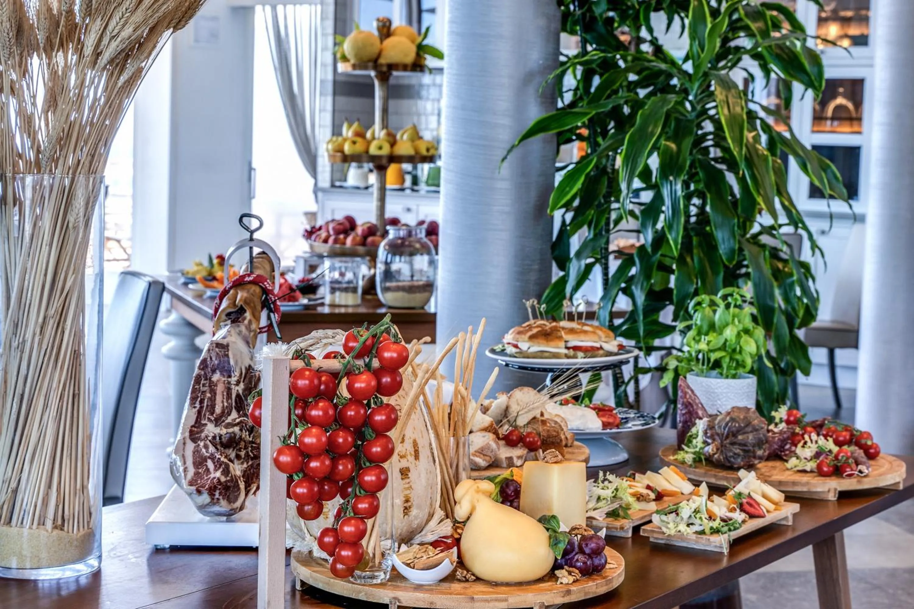 Continental breakfast in Hotel Mediterraneo