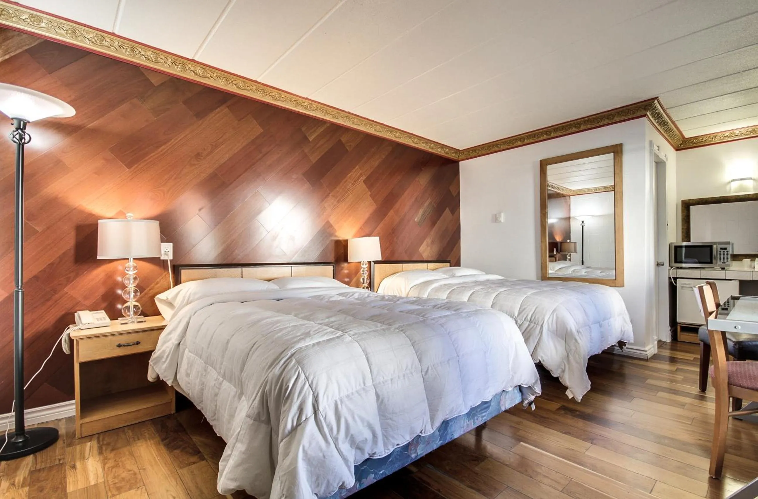 Bed in Motel Bellefeuille