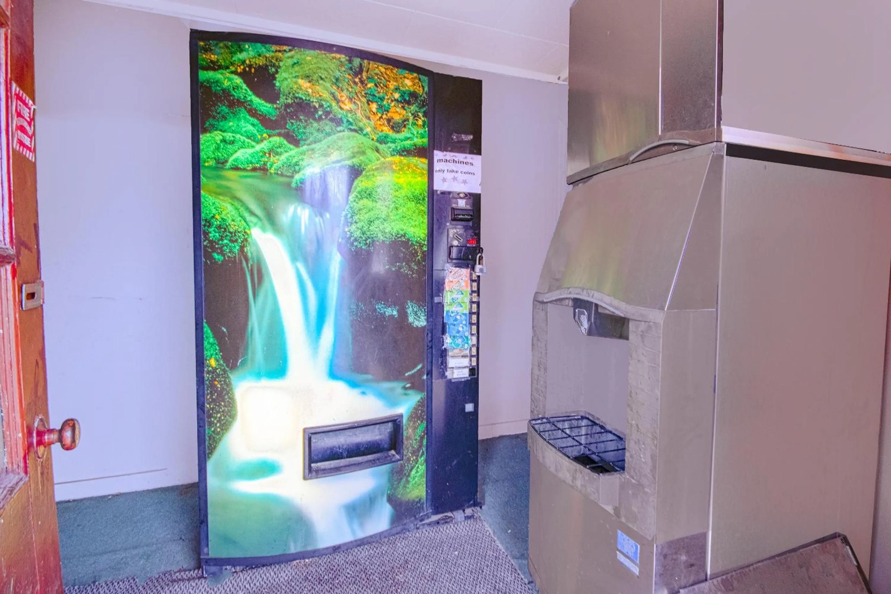 Other in Sunflower Motel Hiawatha By OYO