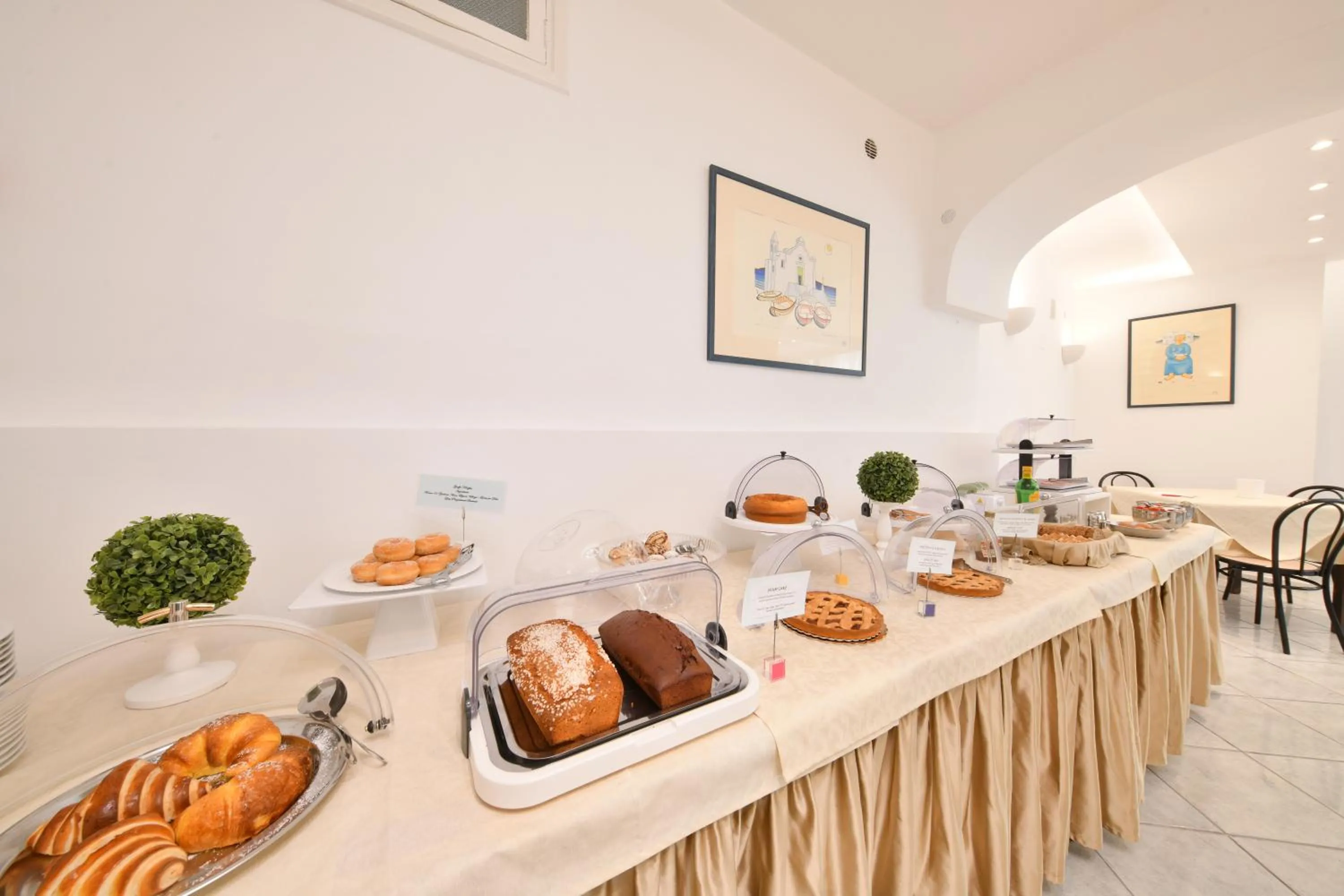 Buffet breakfast in Hotel Noris