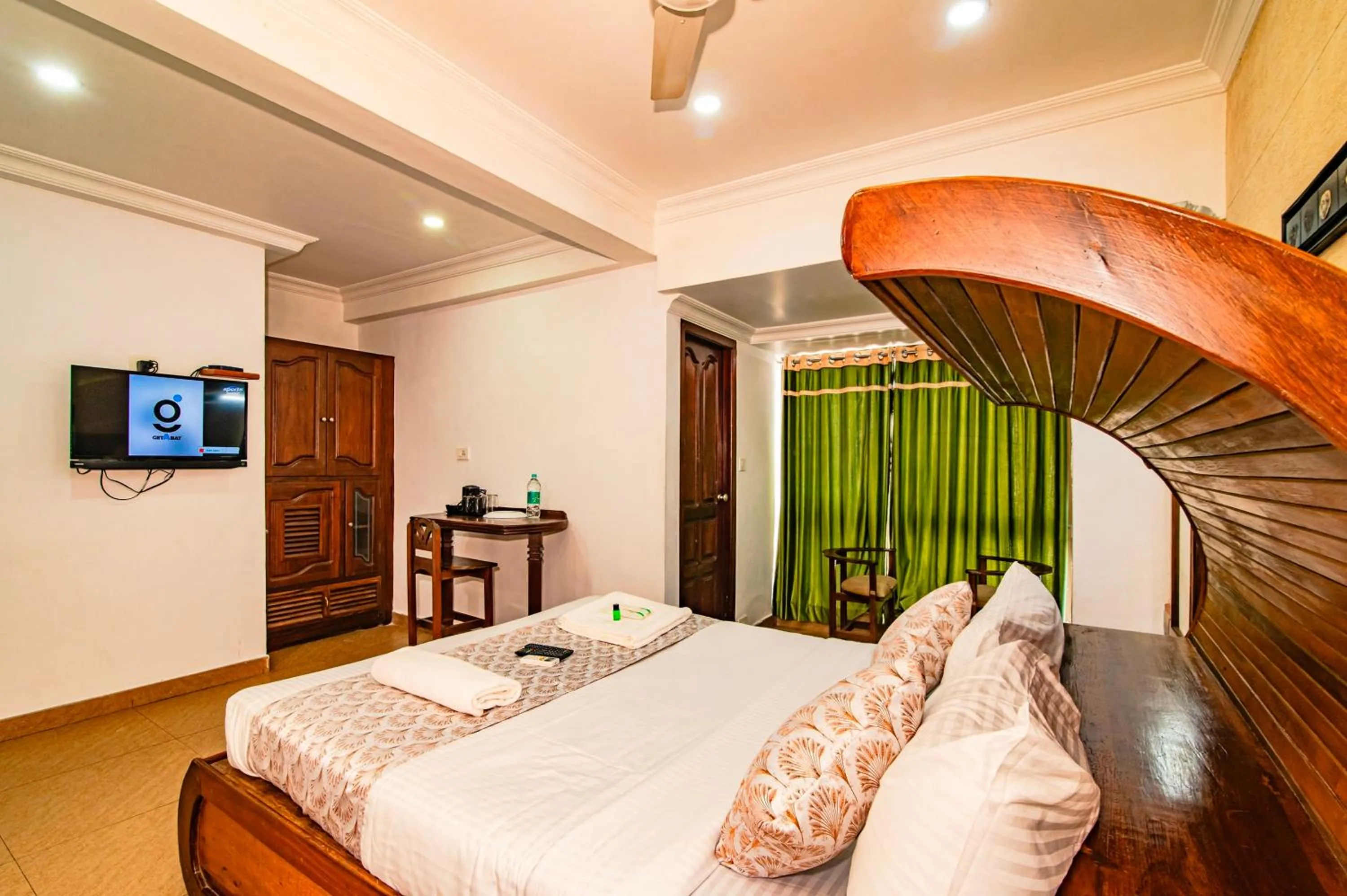Bed in Hotel Mart View
