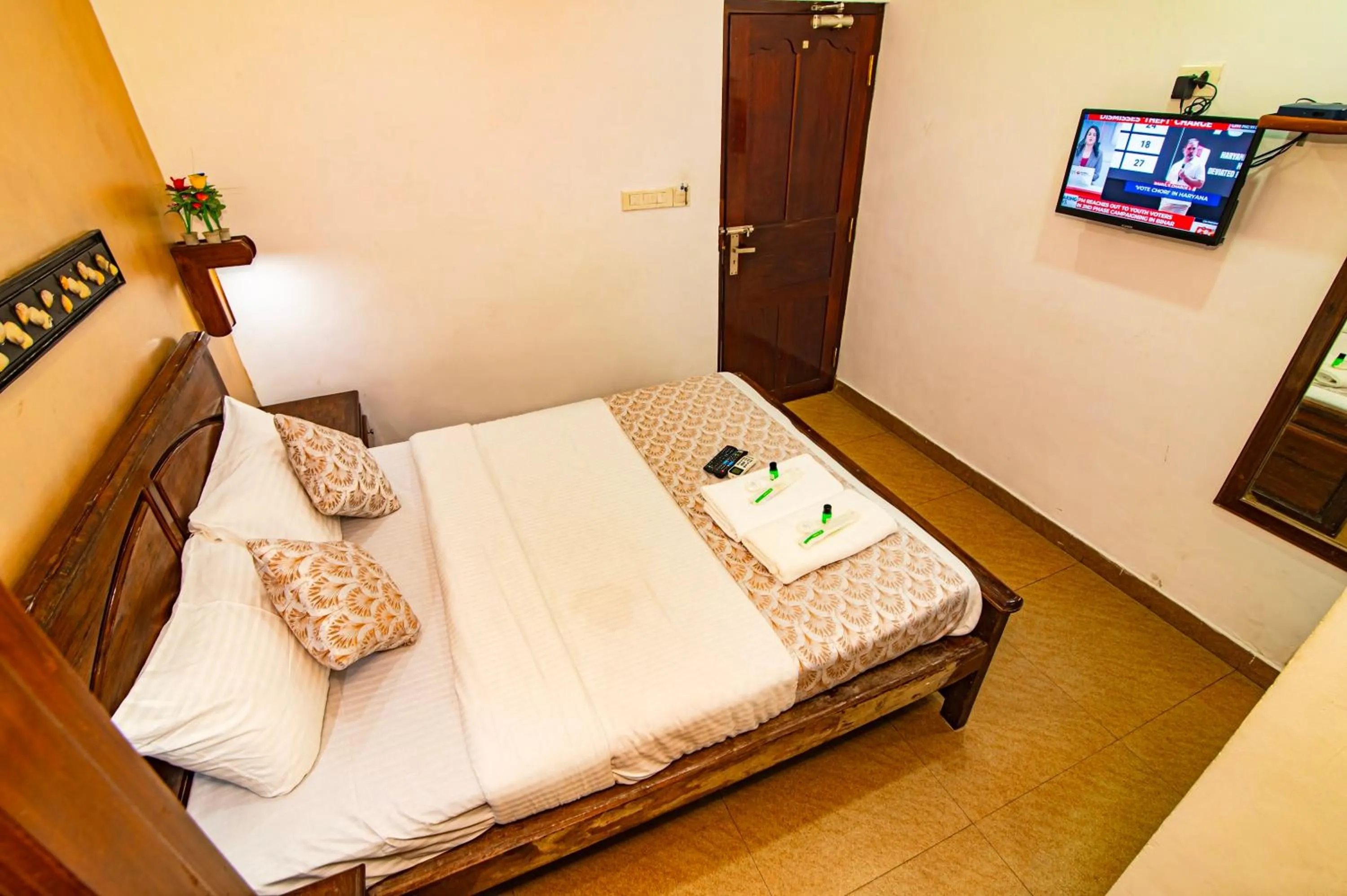 Bed in Hotel Mart View