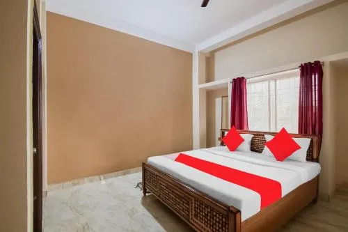 Hotel O Luxury Inn