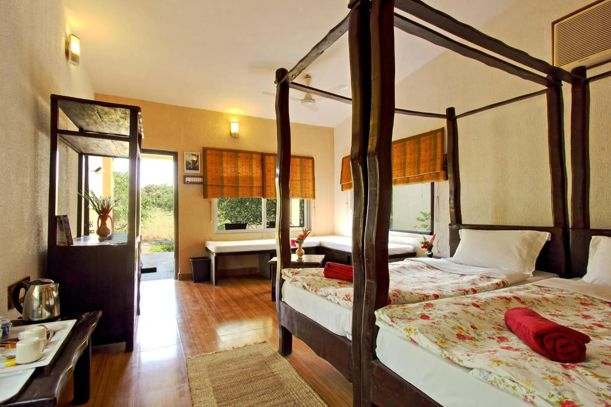Living room, Bed in Gir Birding Lodge
