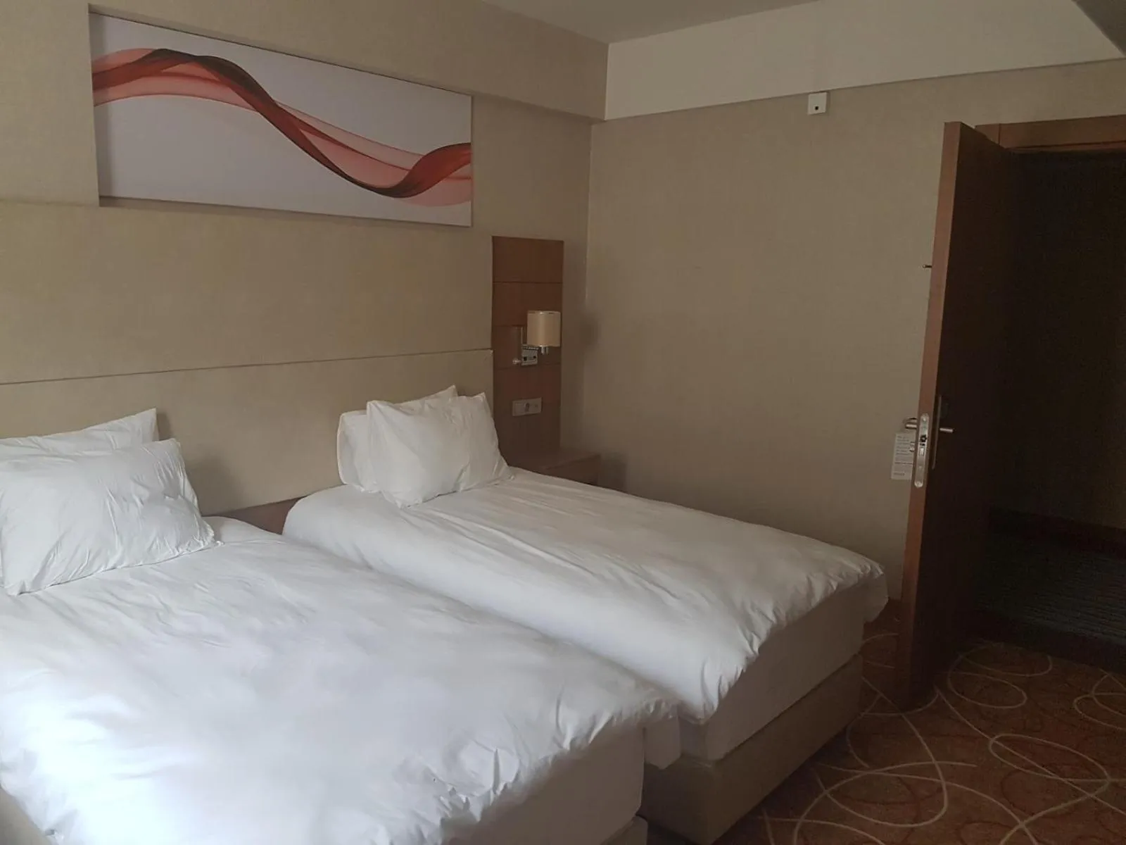 Photo of the whole room, Bed in Ramada By Wyndham Elbistan