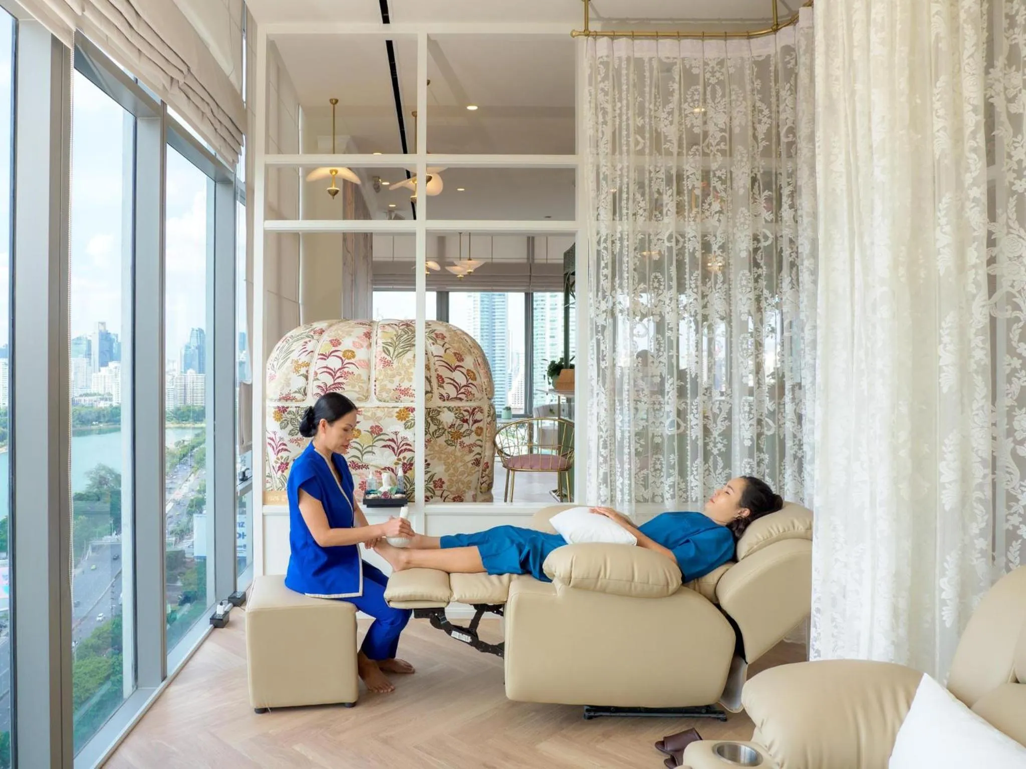 Spa and wellness centre/facilities in Wyndham Bangkok Queen Convention Centre