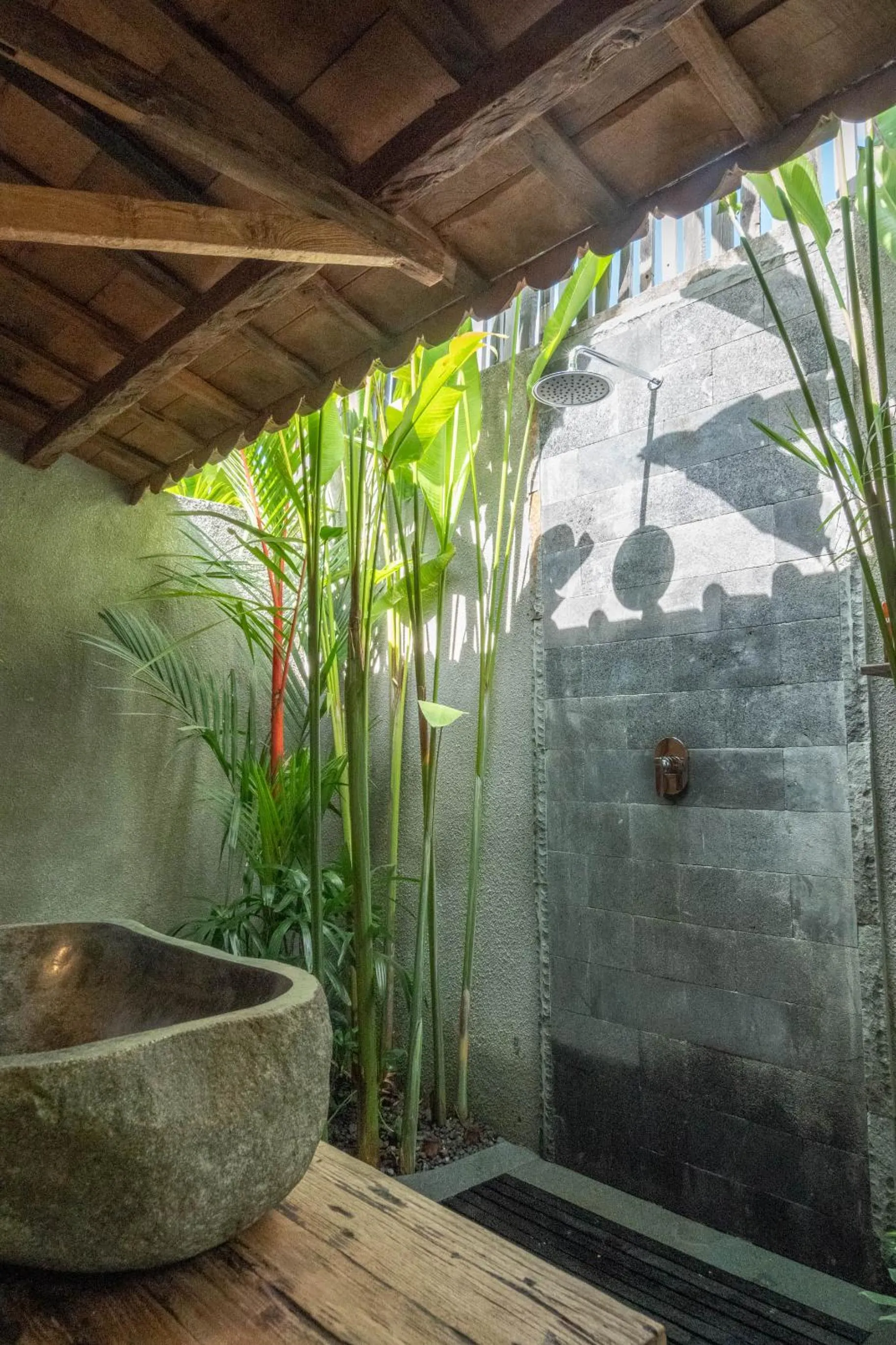 Open Air Bath in Bajalo Cottage Canggu - Adults only