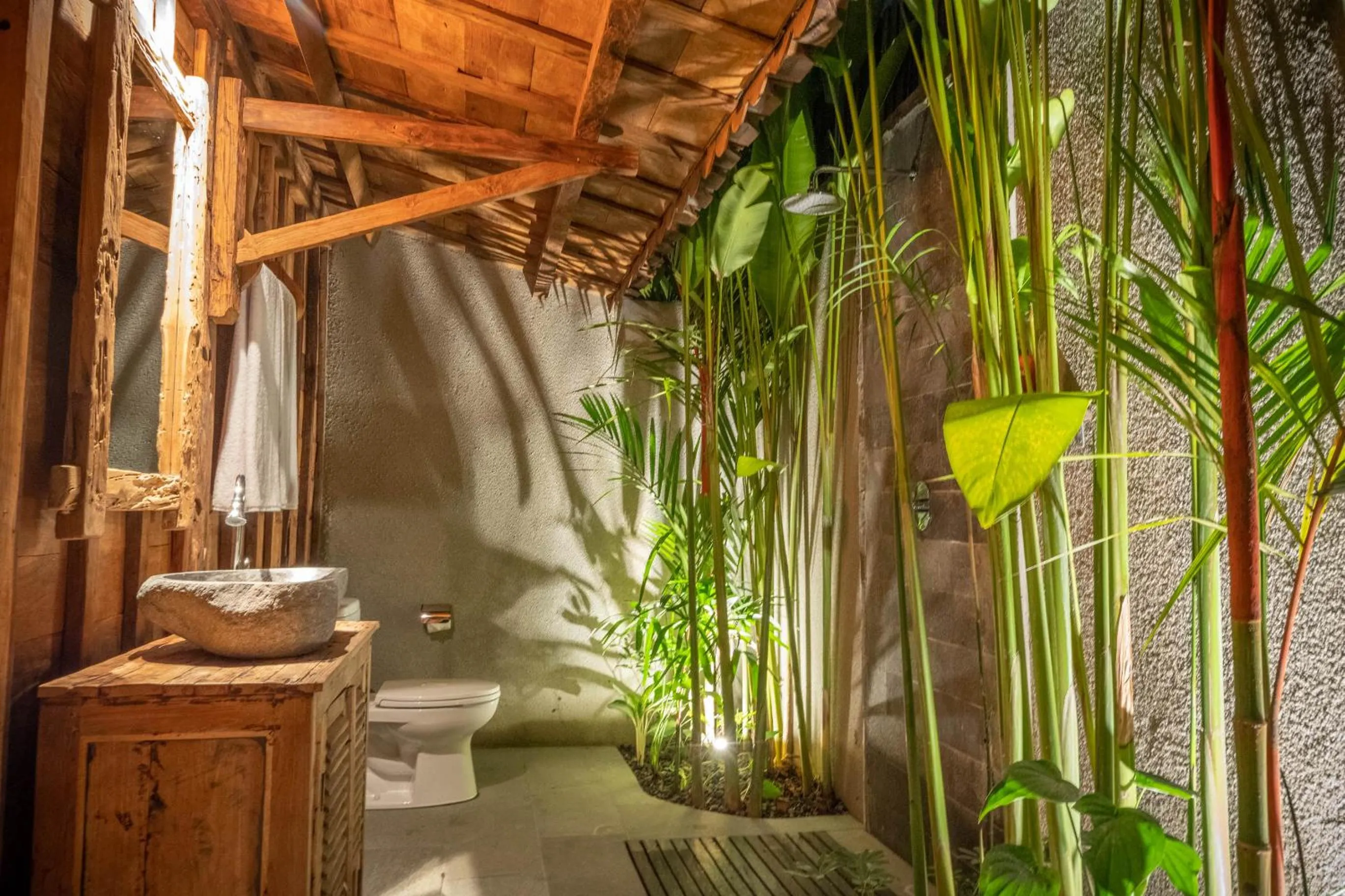 Open Air Bath in Bajalo Cottage Canggu - Adults only