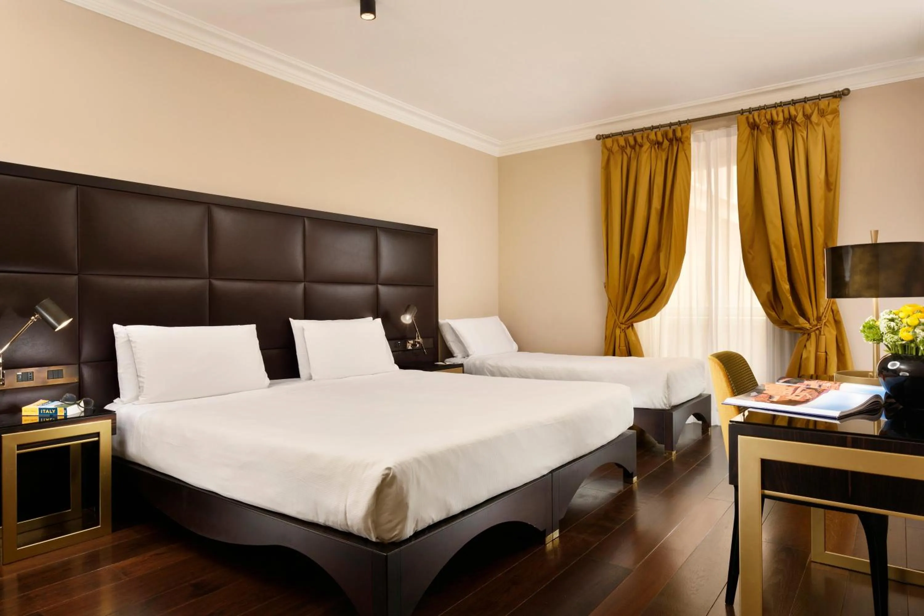 Bed in Hotel L'Orologio Roma - WTB Hotels