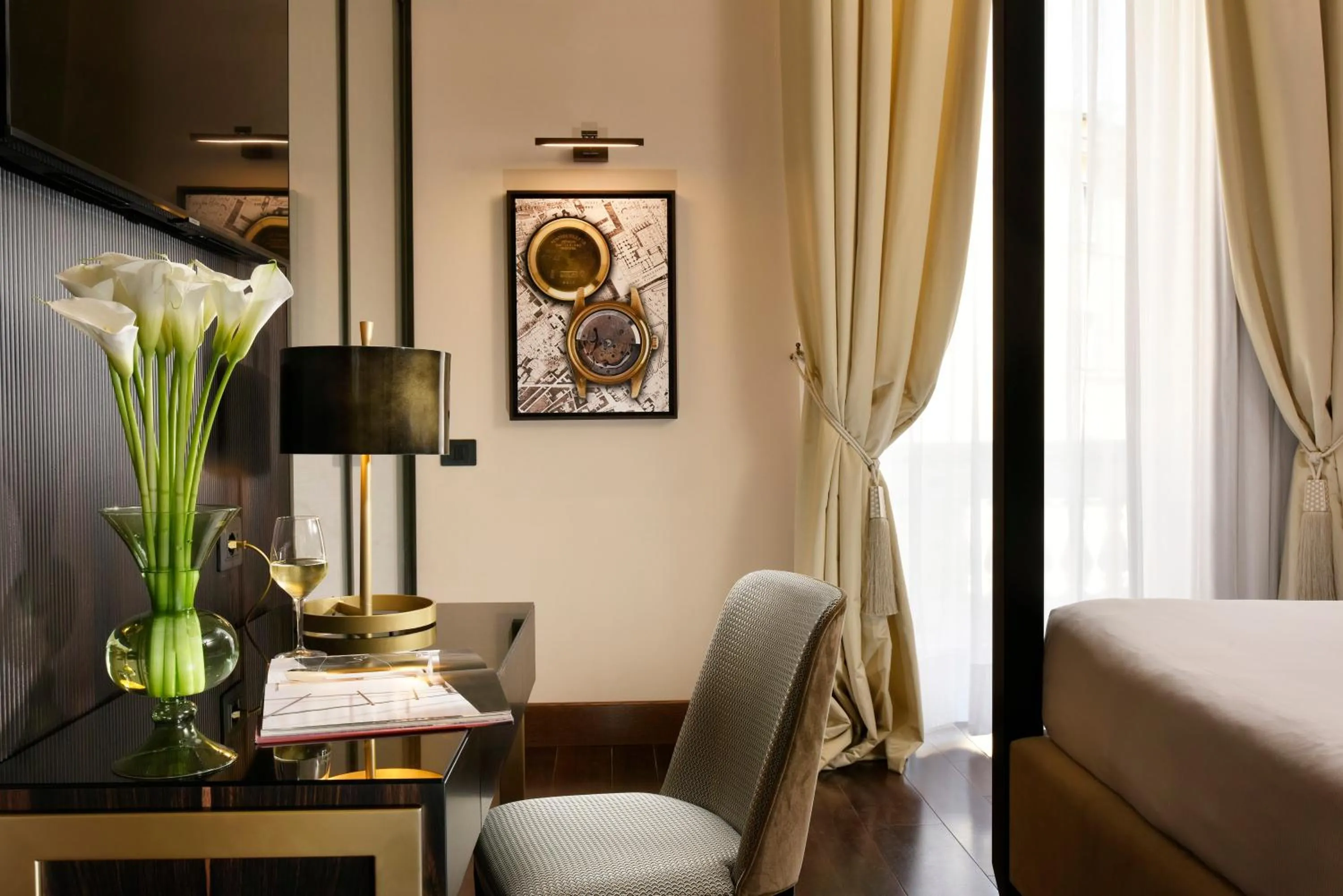 Bedroom, Bed in Hotel L'Orologio Roma - WTB Hotels