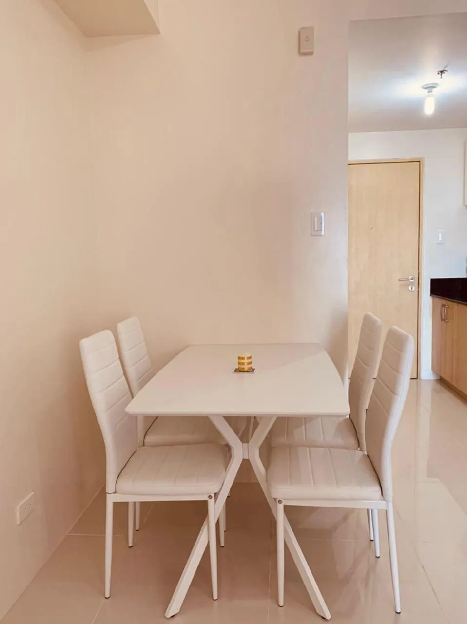 Dining area in SMDC Wind Residences Tagaytay by Cris