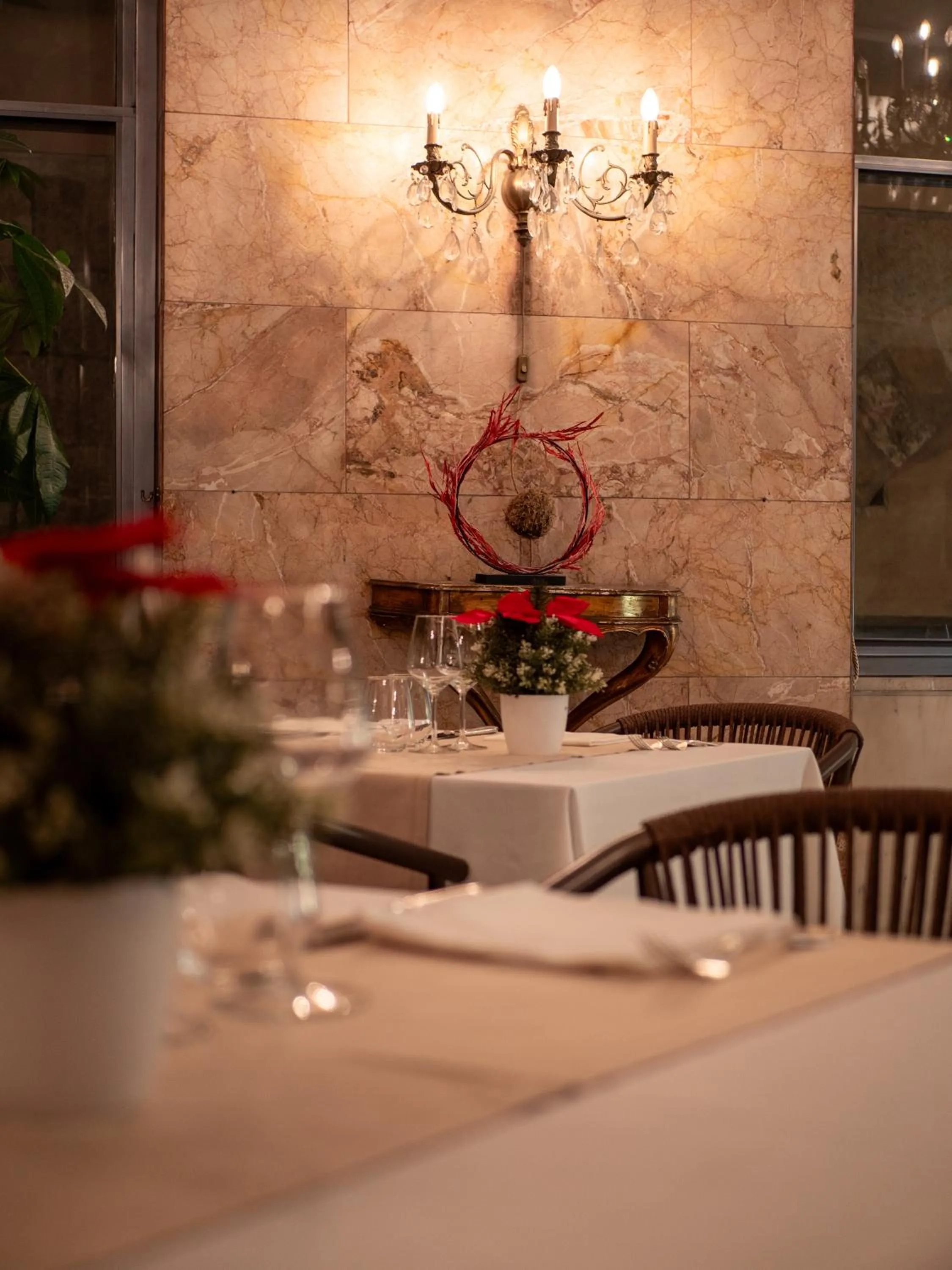 Restaurant/places to eat in Grand Hotel Duomo