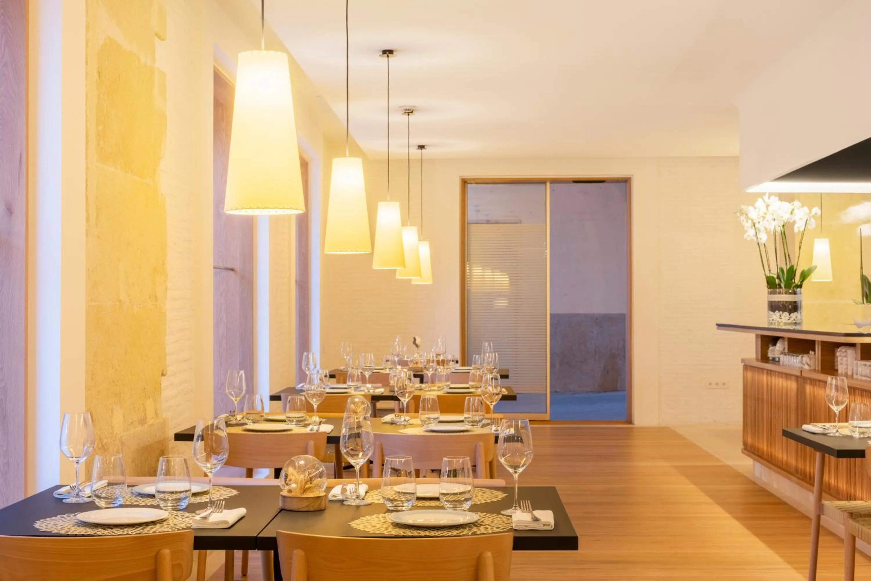 Restaurant/places to eat in Eurostars Pórtico Alicante