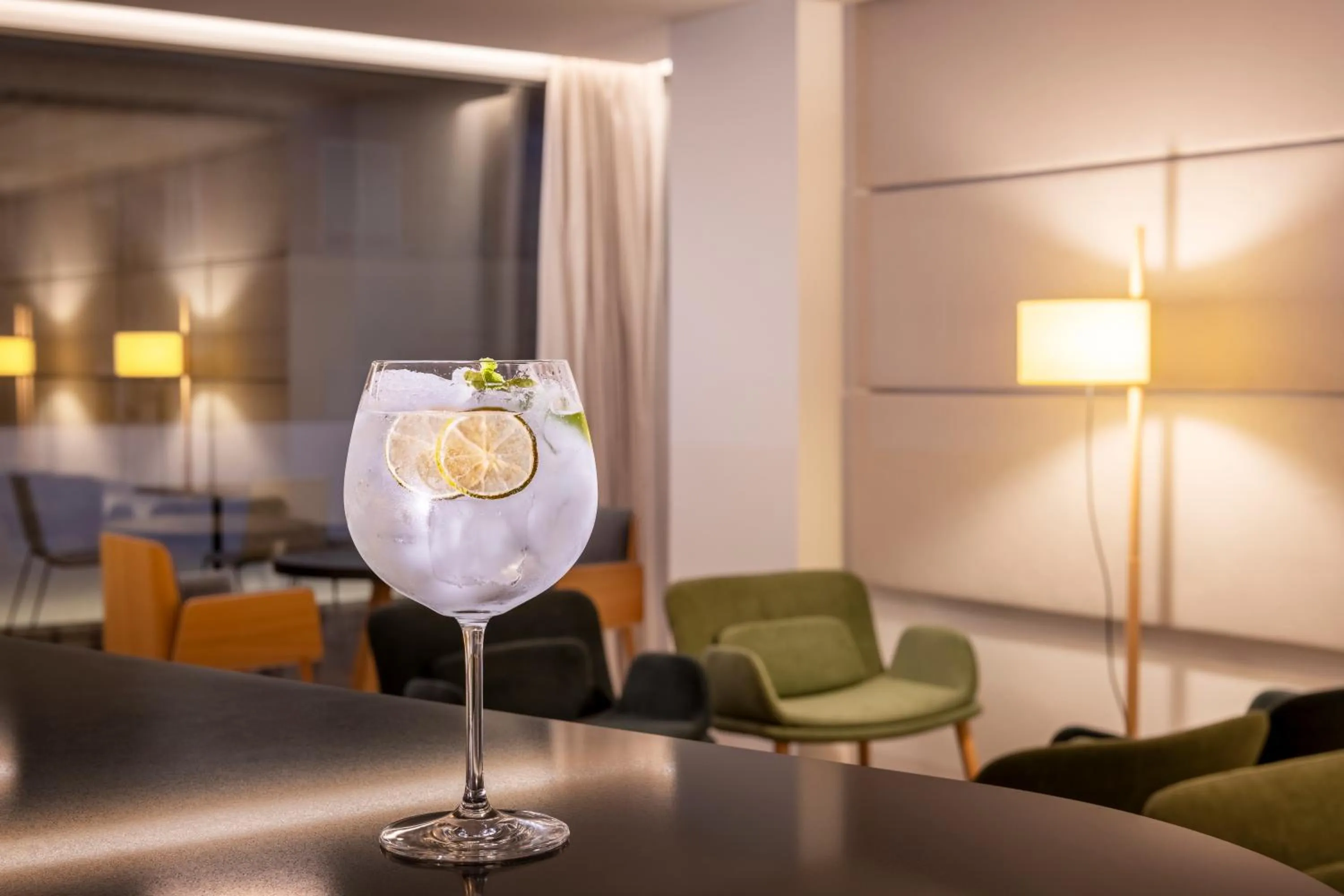 Restaurant/places to eat in Eurostars Pórtico Alicante