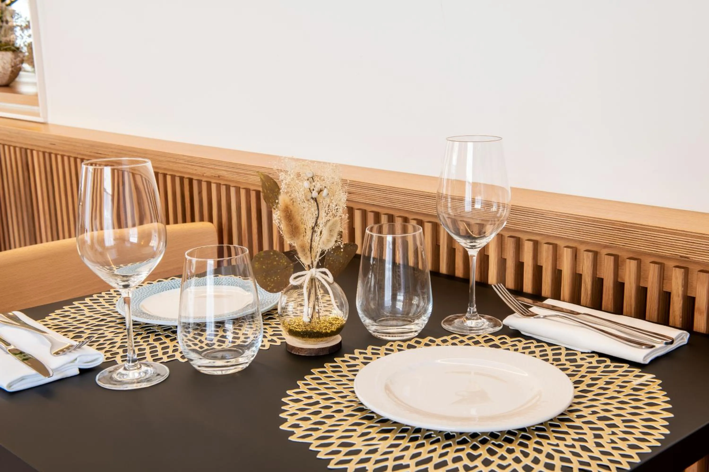 Restaurant/places to eat in Eurostars Pórtico Alicante