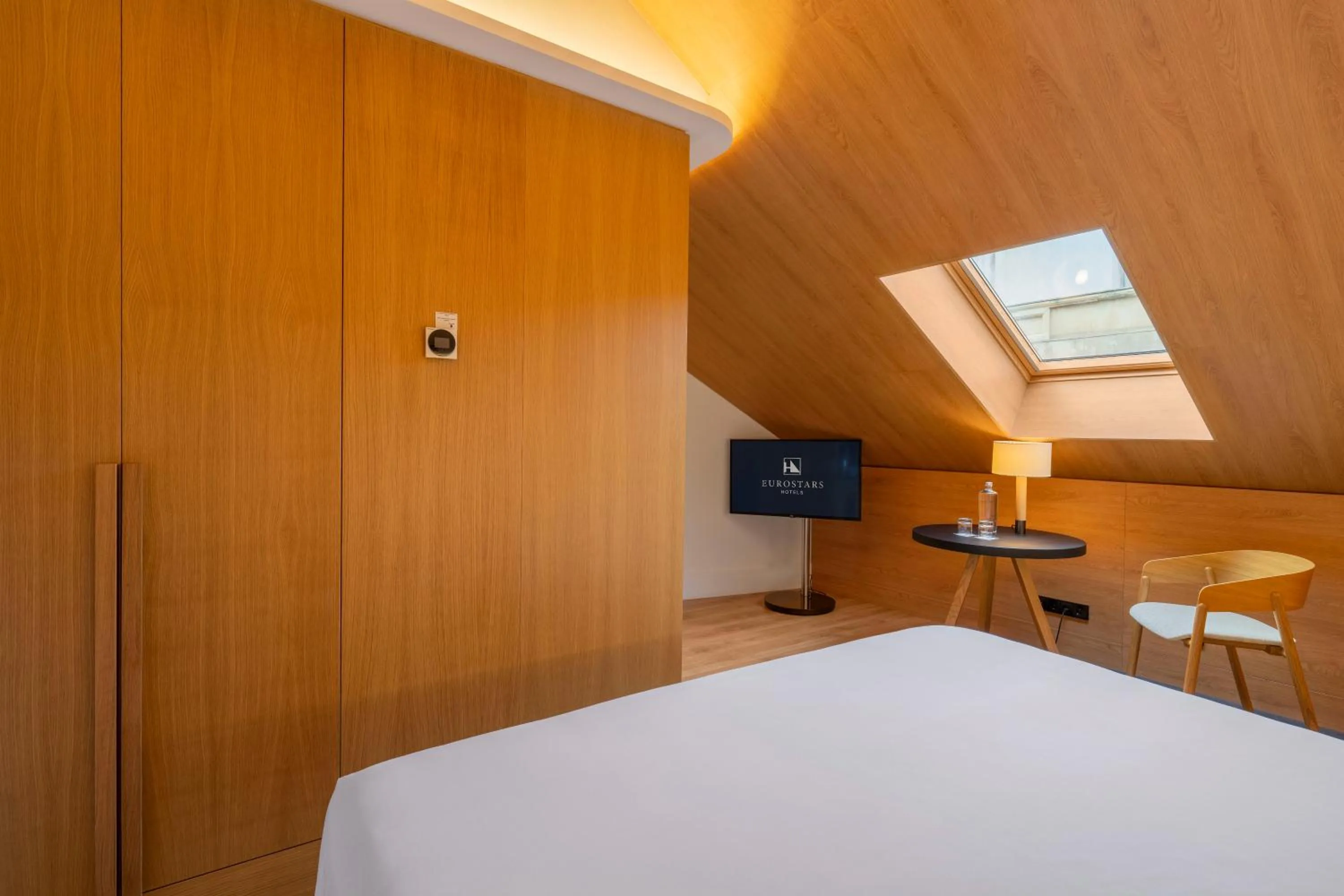 Bed in Eurostars Pórtico Alicante