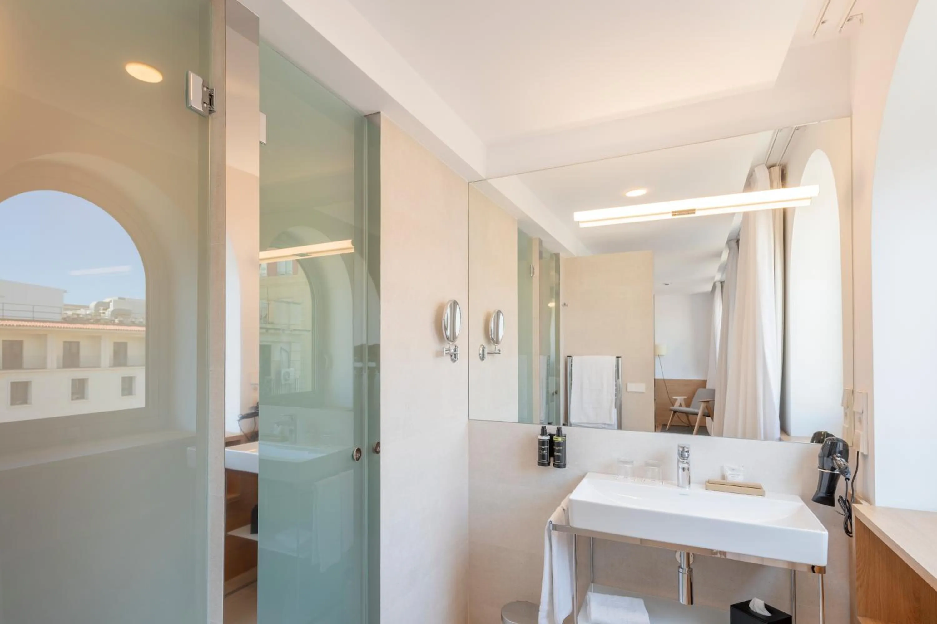 Bathroom in Eurostars Pórtico Alicante