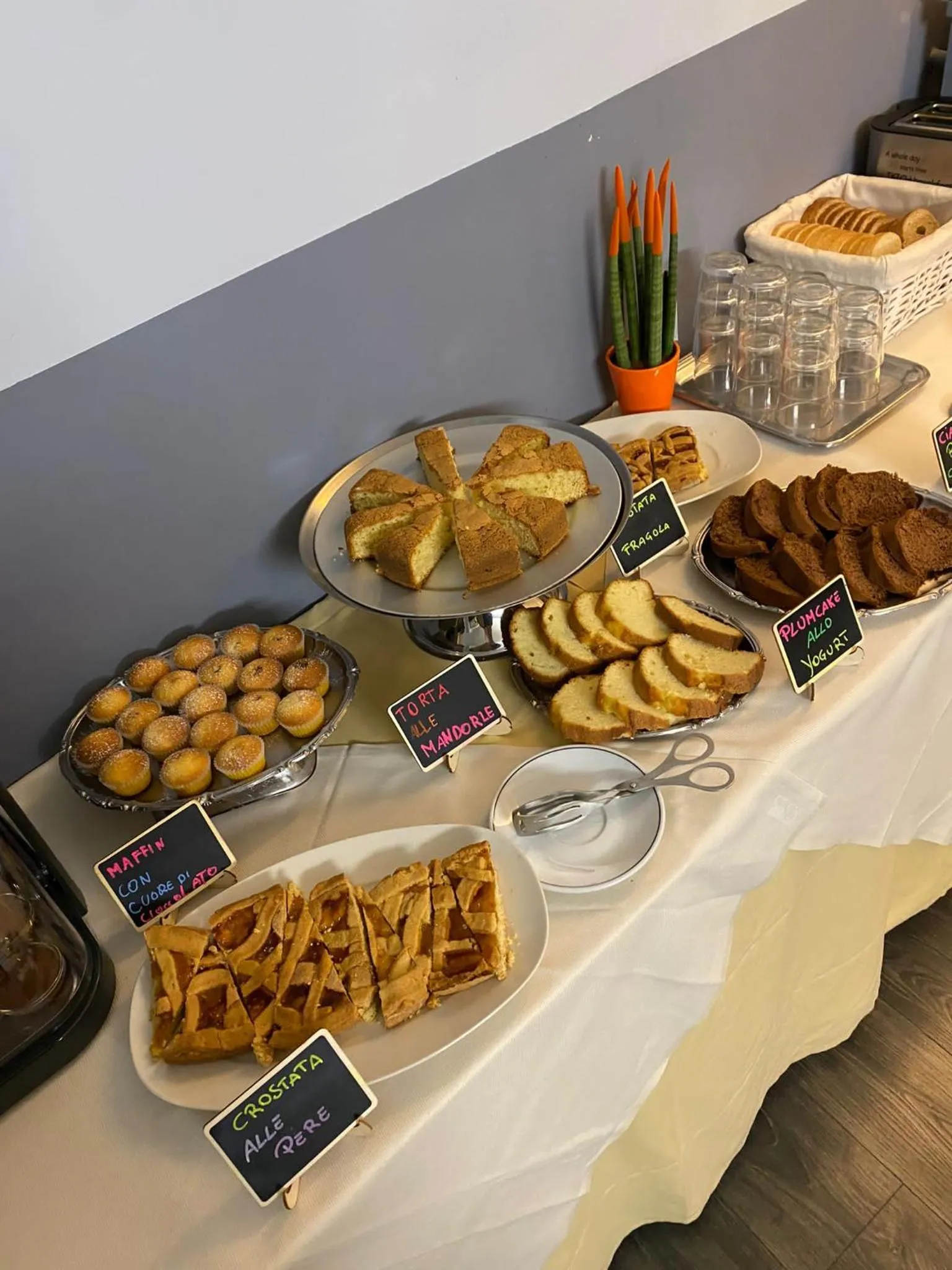 Breakfast in Hotel Gioia