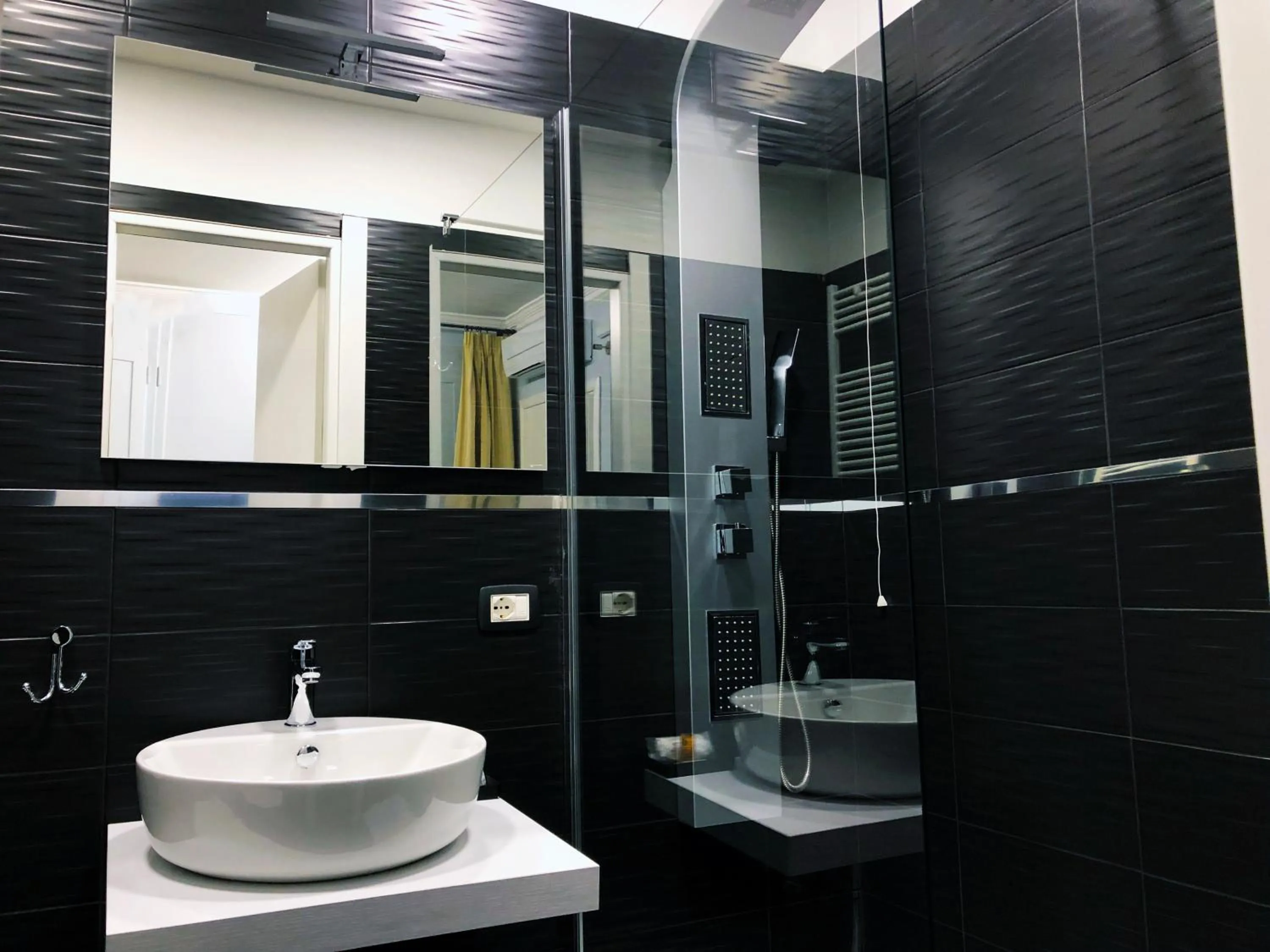 Bathroom in Hotel Gioia