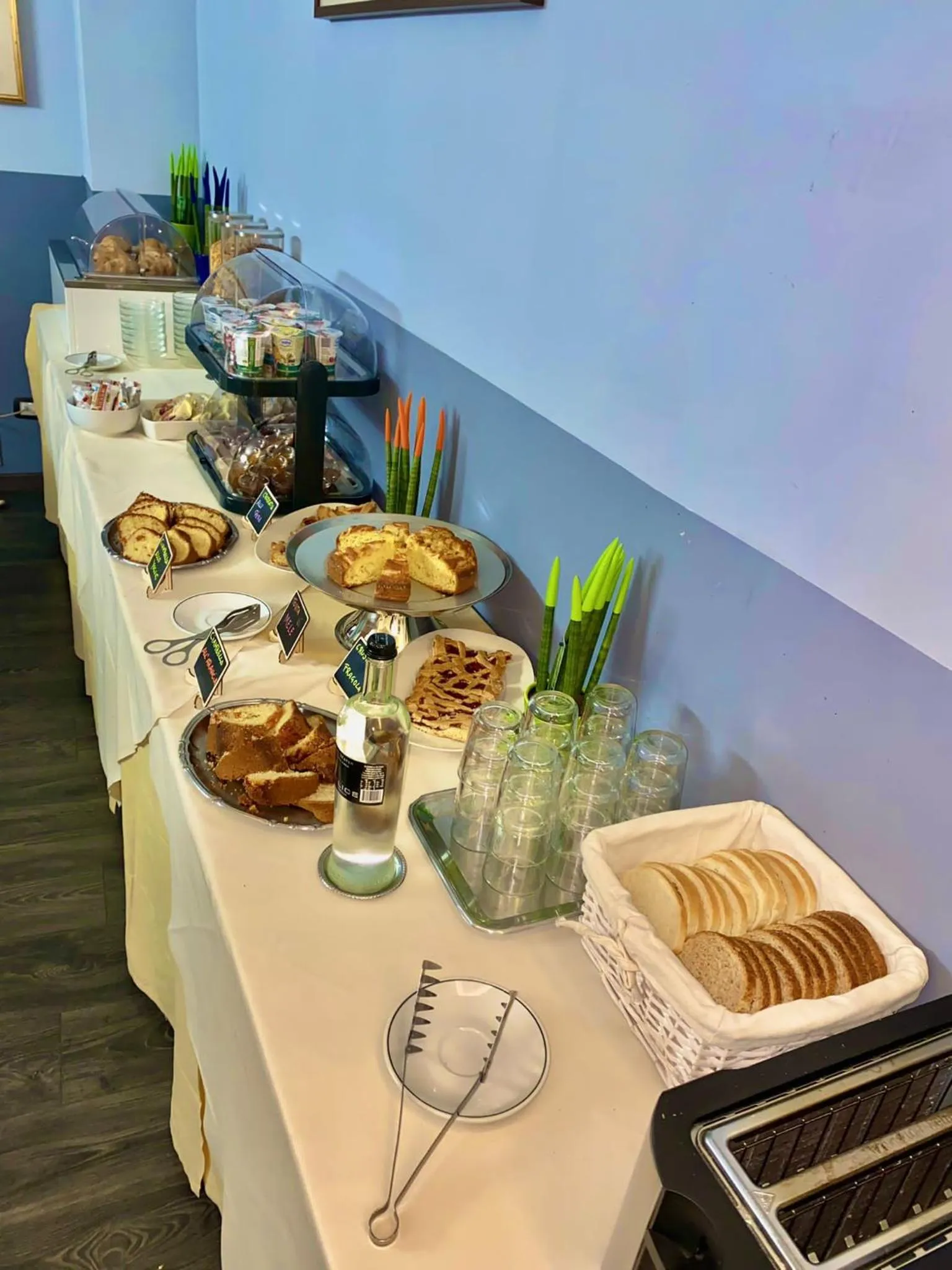 Breakfast in Hotel Gioia